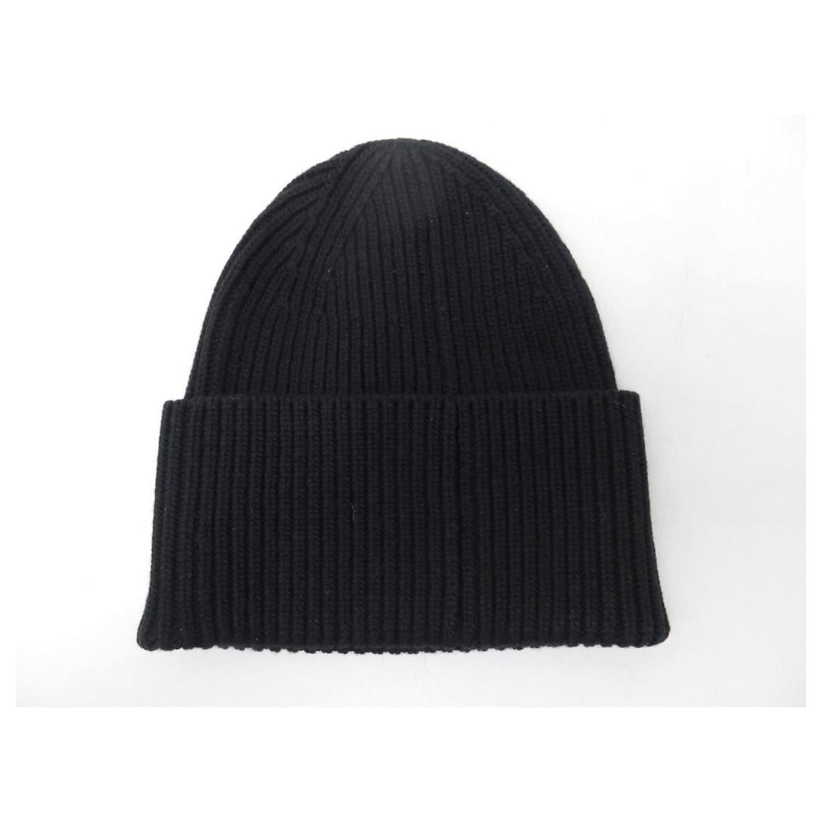 Louis Vuitton® LV Spark Beanie Black. Size  Women accessories hats, Louis  vuitton, Hat hairstyles