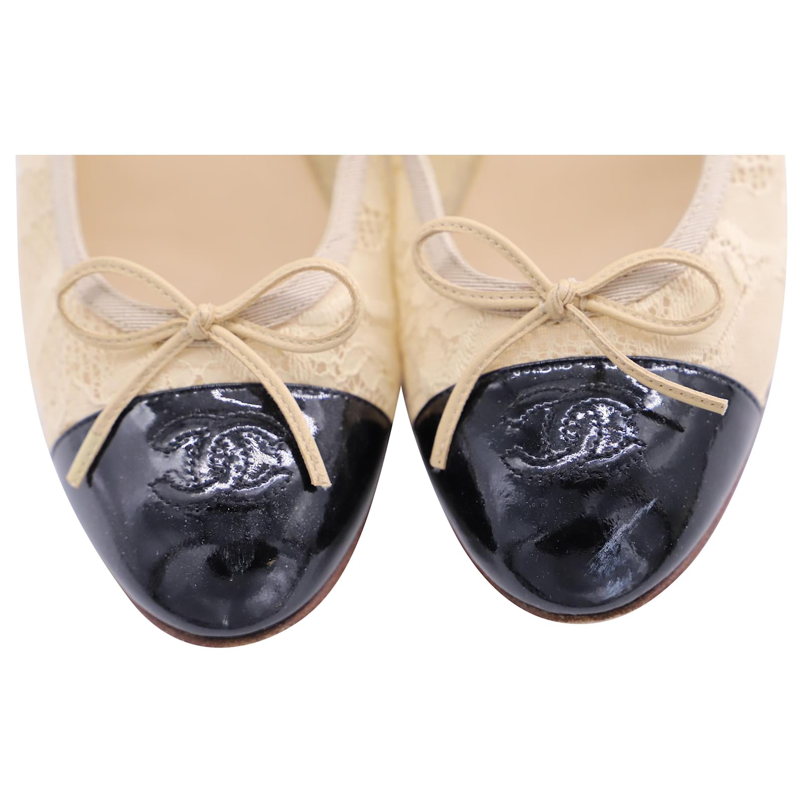 Chanel Beige/Black Leather CC Cap Toe Ballet Flats Size 8/38.5 - Yoogi's  Closet