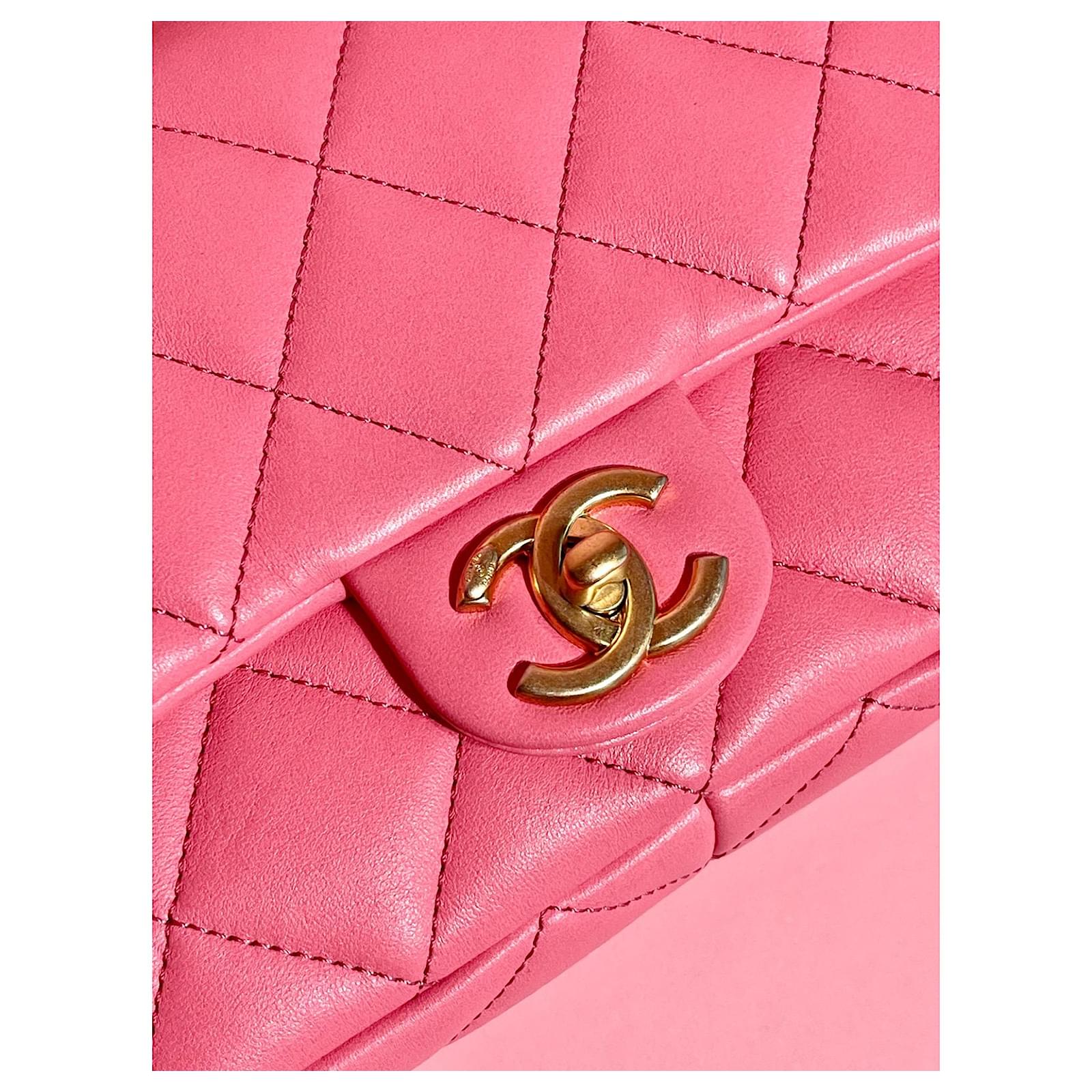 Timeless Chanel Chunky Chain Funky Town Flap Bag. Pink Leather  -  Joli Closet