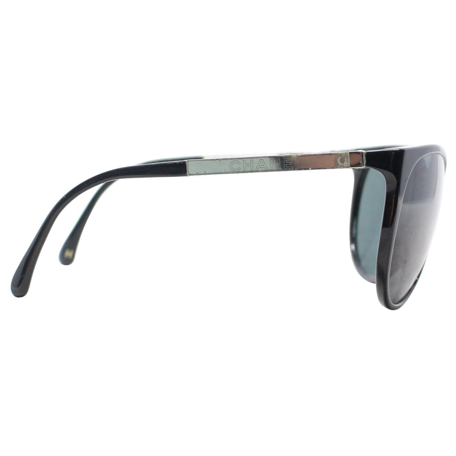 Chanel Butterfly Black Sunglasses Plastic ref.537248 - Joli Closet