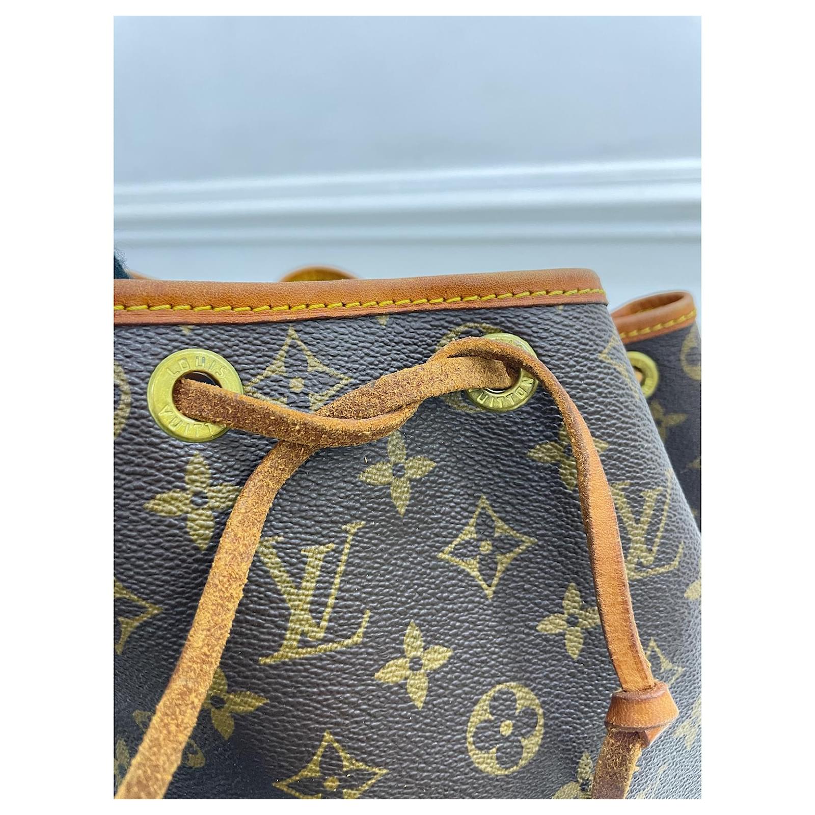 Louis Vuitton Monogram Vintage Bucket Bag with Drawstrings