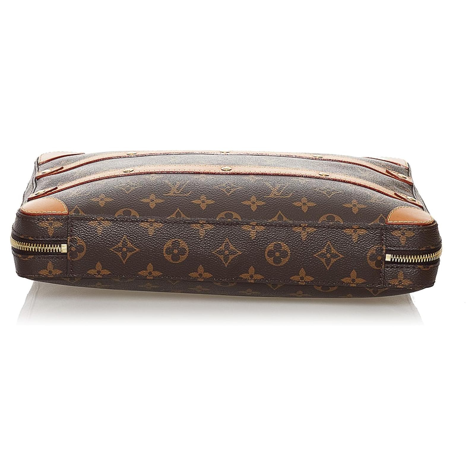 Louis Vuitton Brown Monogram Soft Trunk Messenger Leather Cloth ref.541630  - Joli Closet