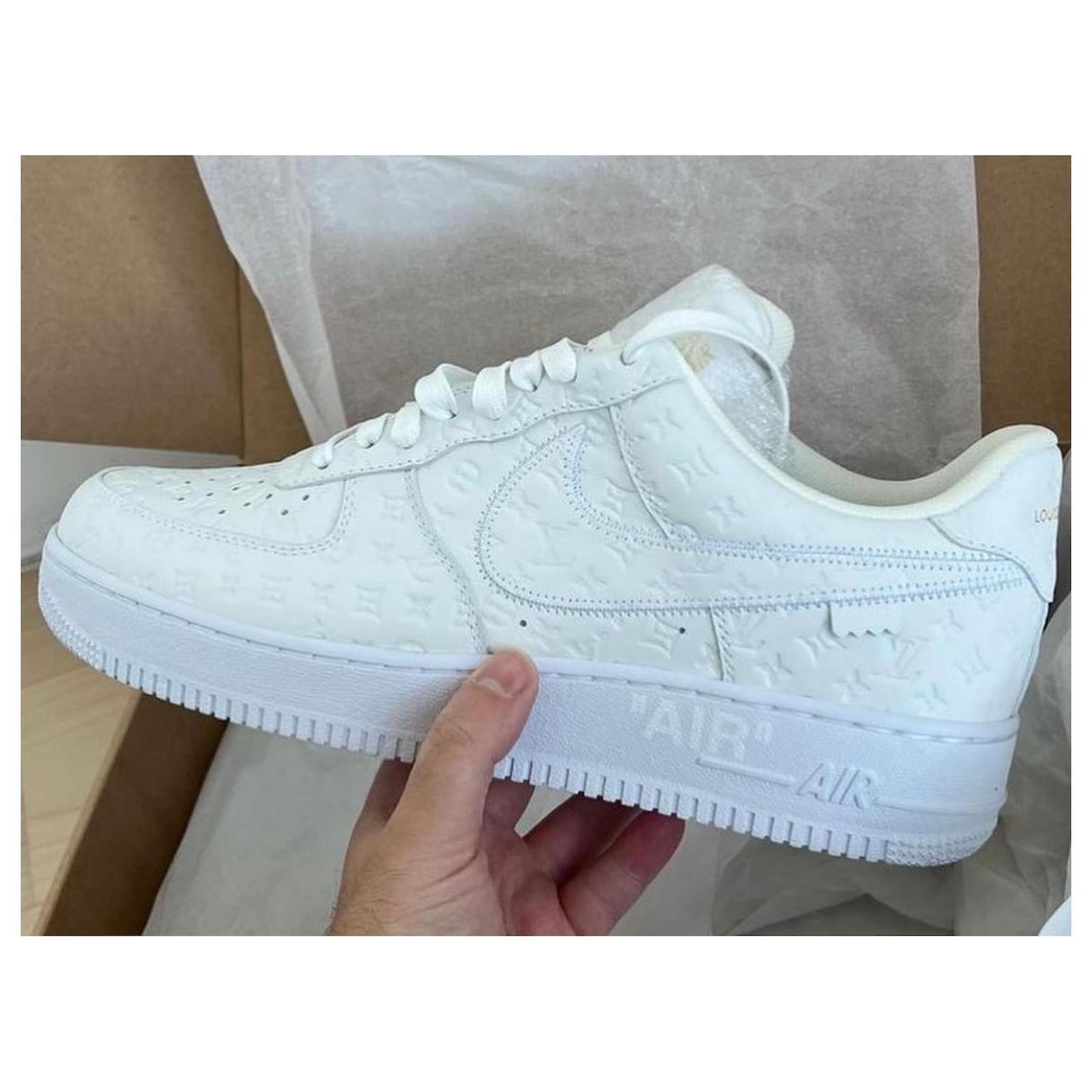Leather low trainers Louis Vuitton X Nike White size 8.5 US in Leather -  24940813