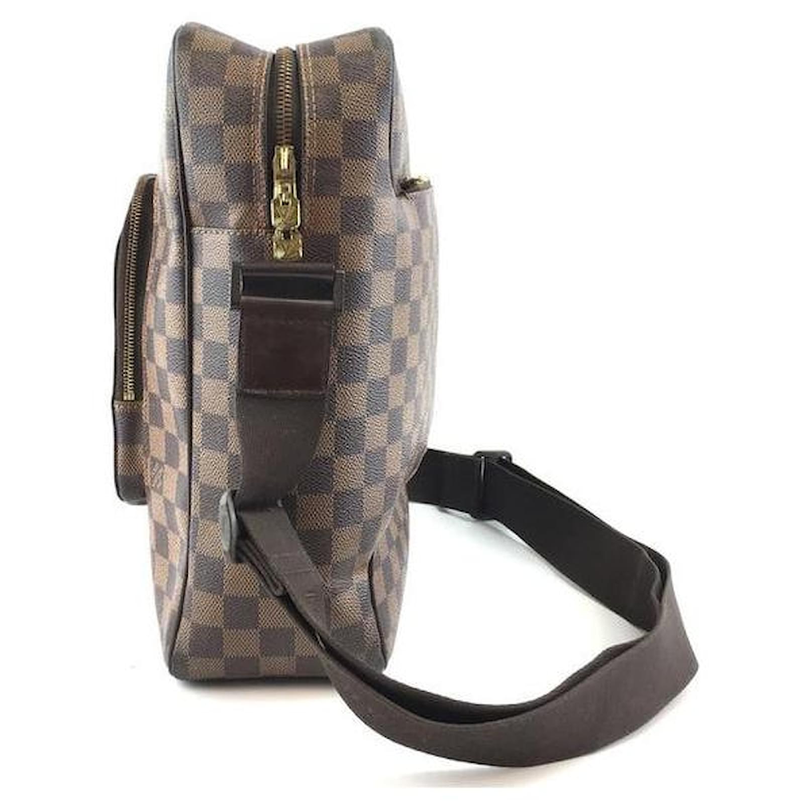 Louis Vuitton Shoulder Messenger Olav Gm Damier Ébène Canvas Cross Body Bag  Brown Leather ref.544706 - Joli Closet