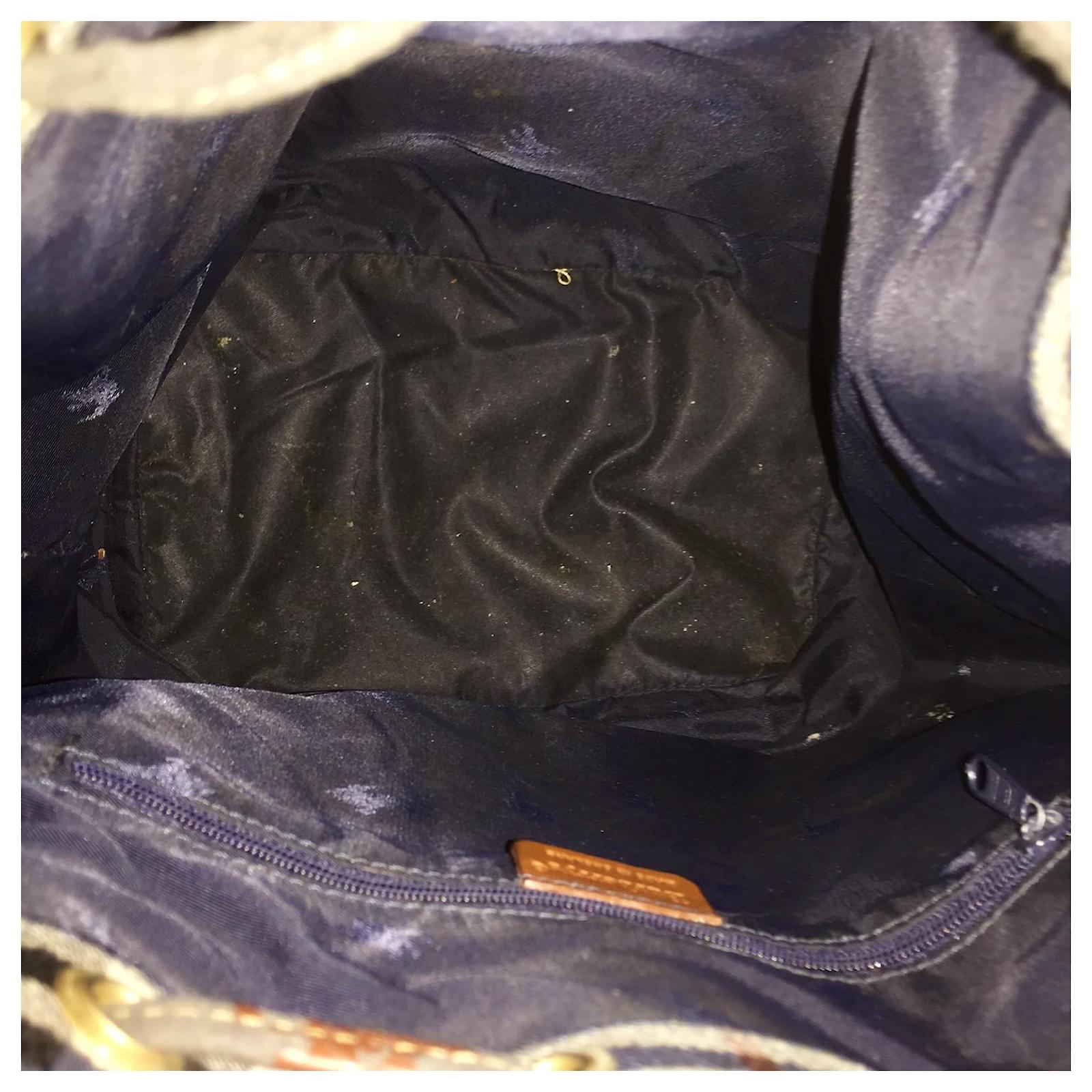 Burberry Haymarket Check Small Bucket Bag (SHF-20280) – LuxeDH