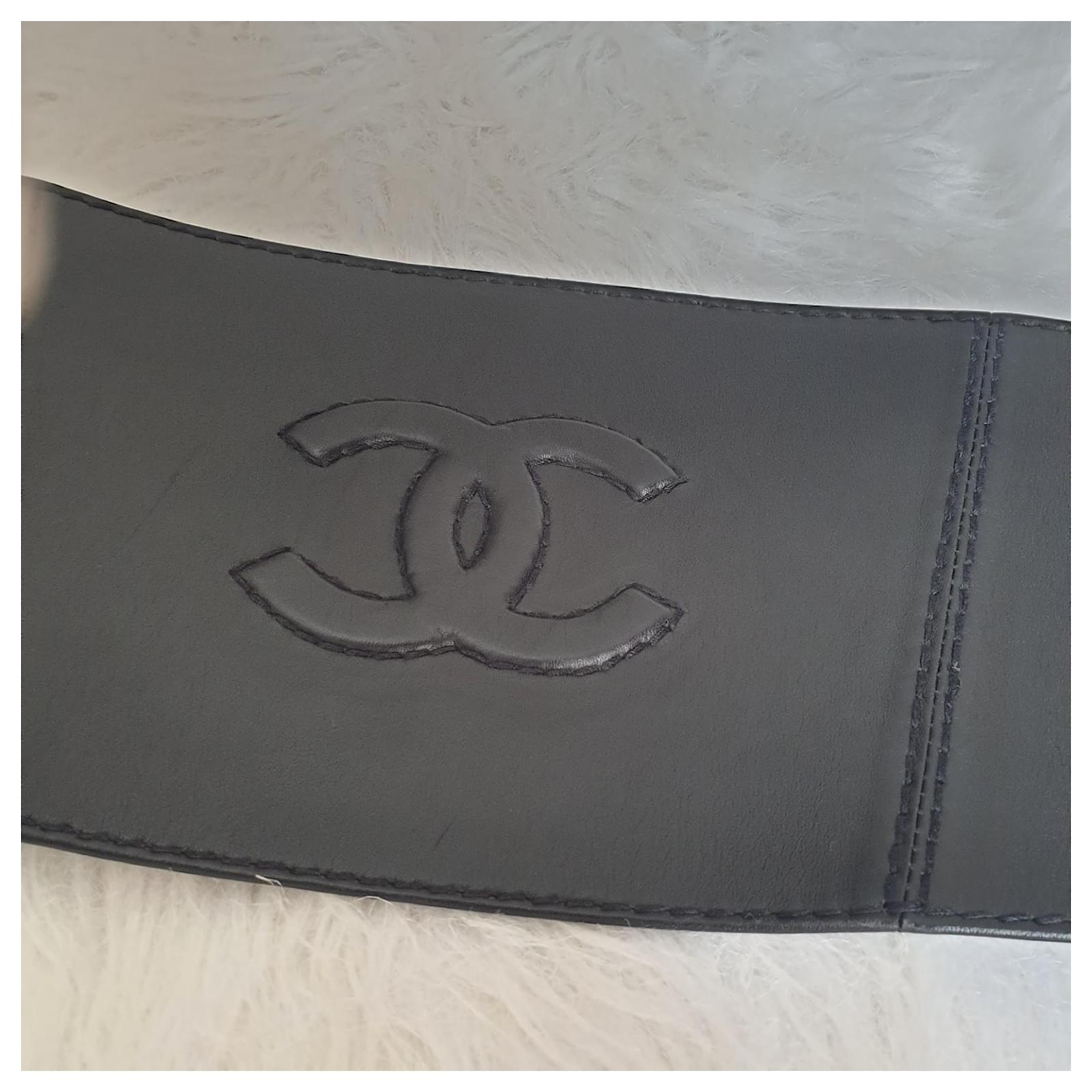 Chanel corset belt. Black Leather ref.545912 - Joli Closet