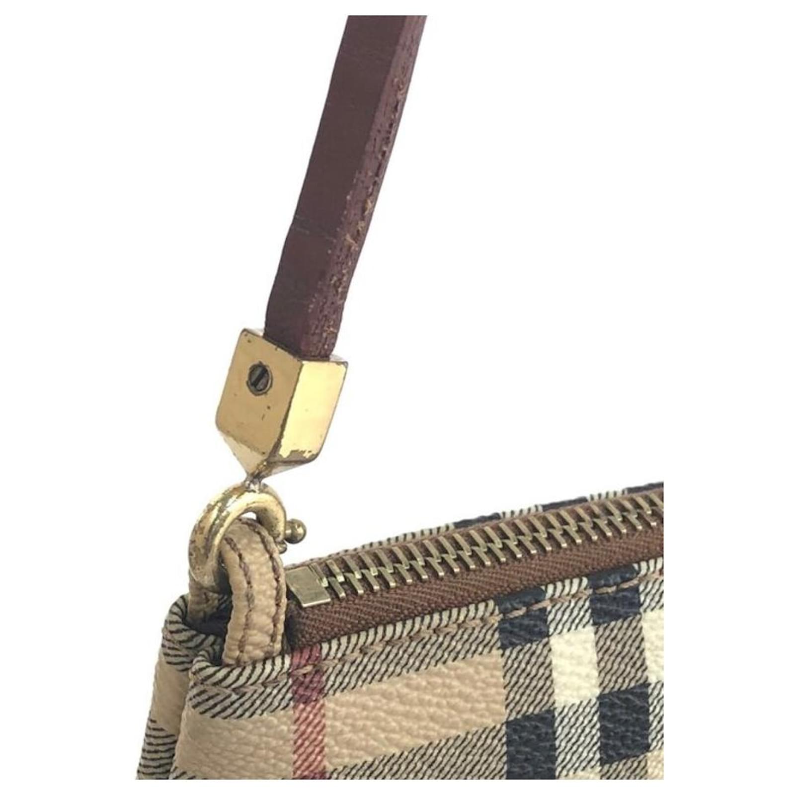 バッグ BURBERRY Nova Check Accessory Pouch Burberry Nova Check Travel Pouch | Neutrals | FARFETCH