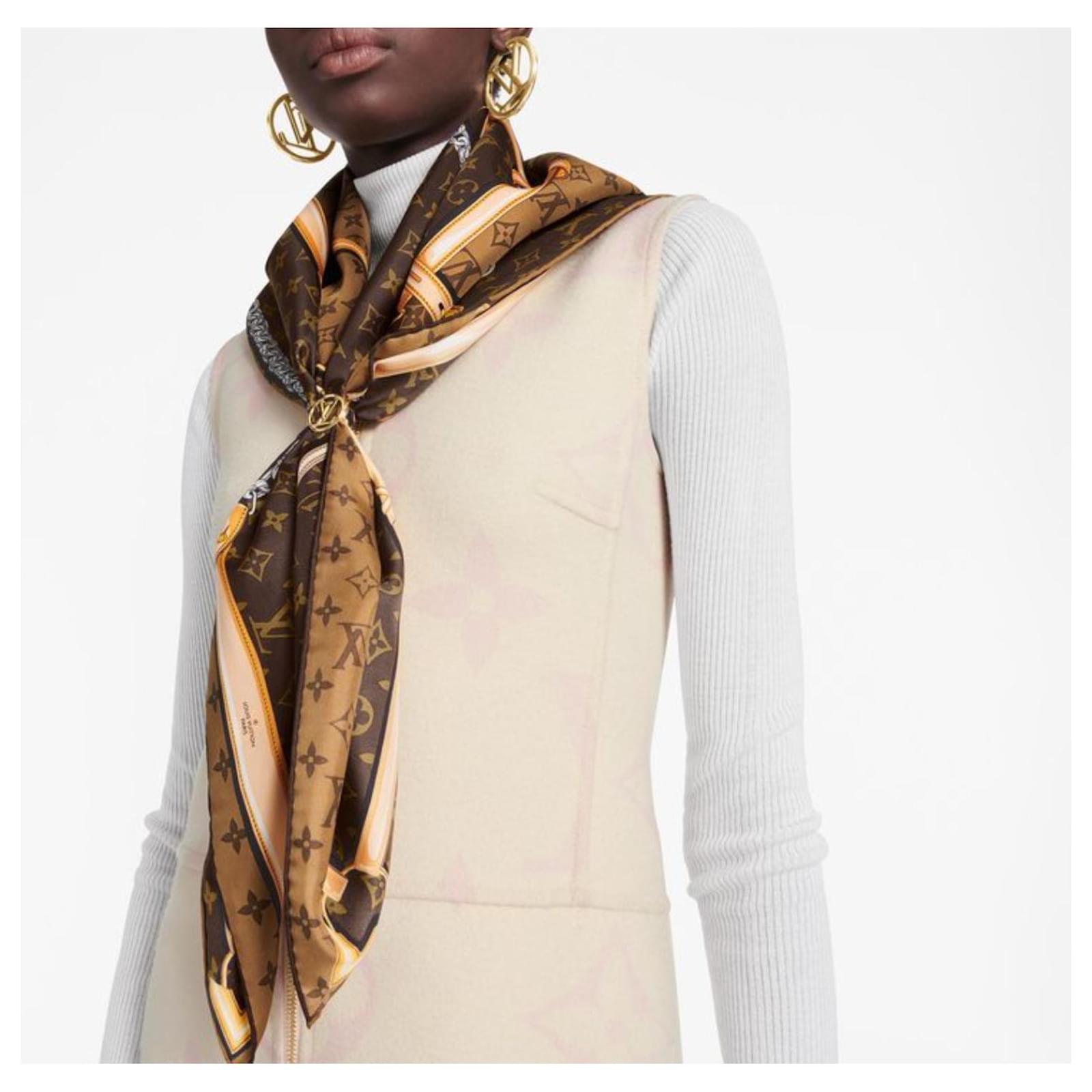 Louis Vuitton Confidential 90 Scarf Multiple colors Silk ref.546745 - Joli  Closet
