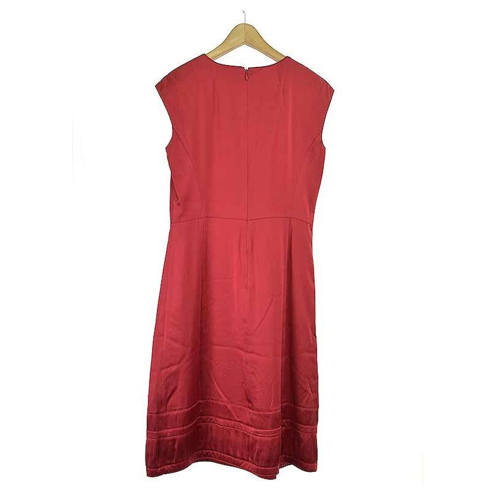 burberry red dress