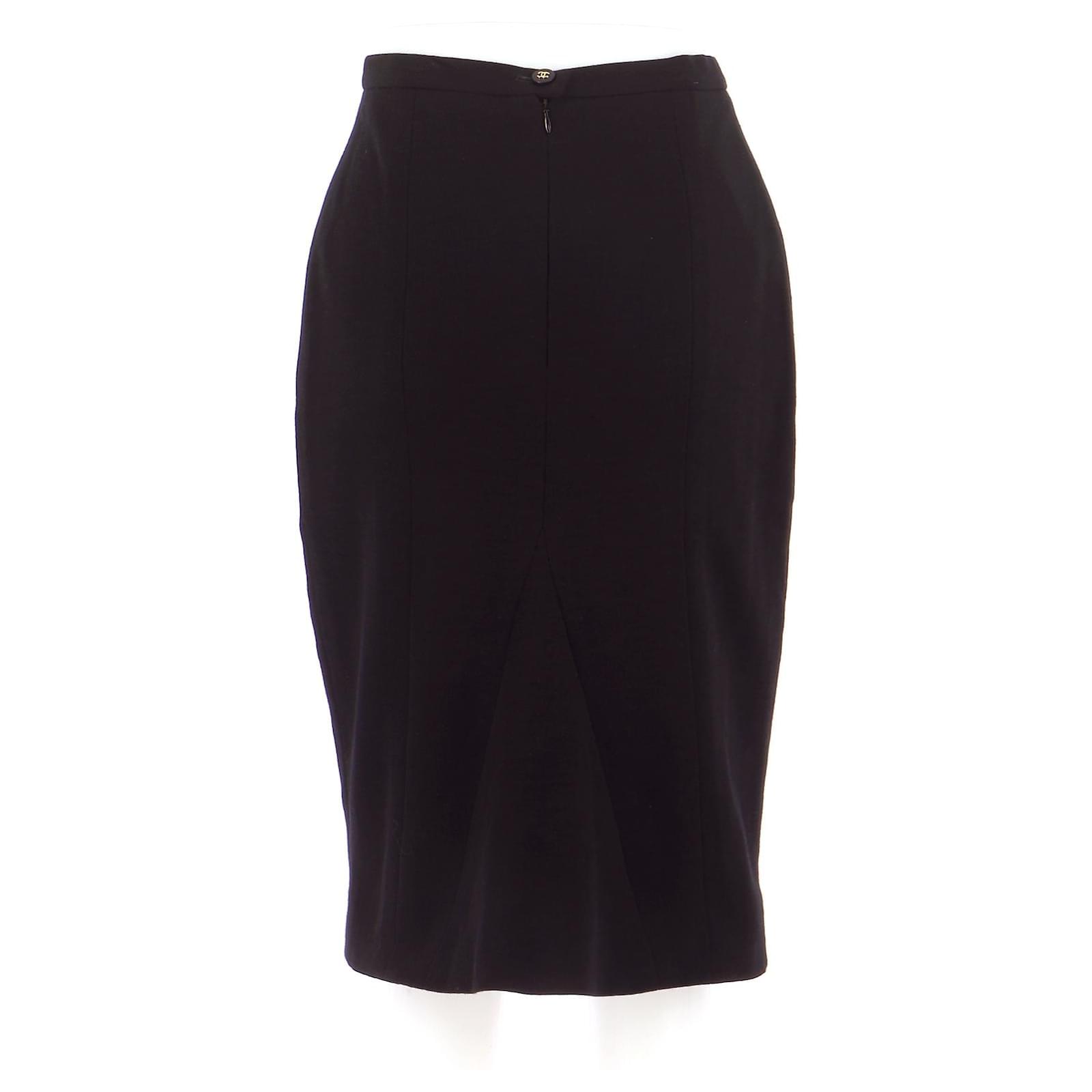 Chanel Skirt suit Black Wool ref.553321 - Joli Closet