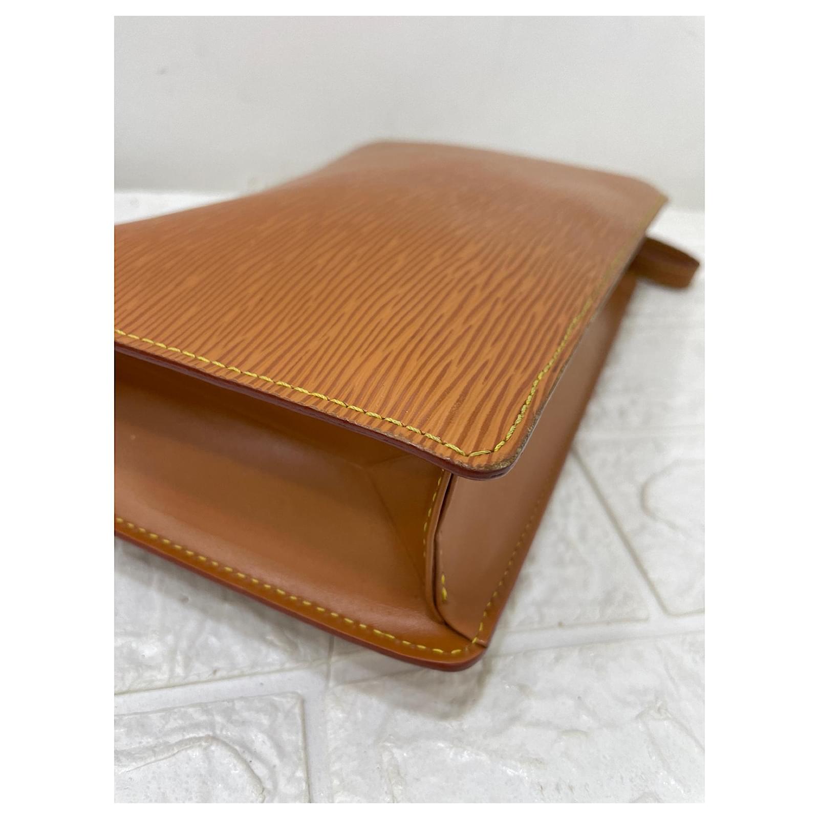 Zippy Dragonne Epi Leather - Wallets and Small Leather Goods