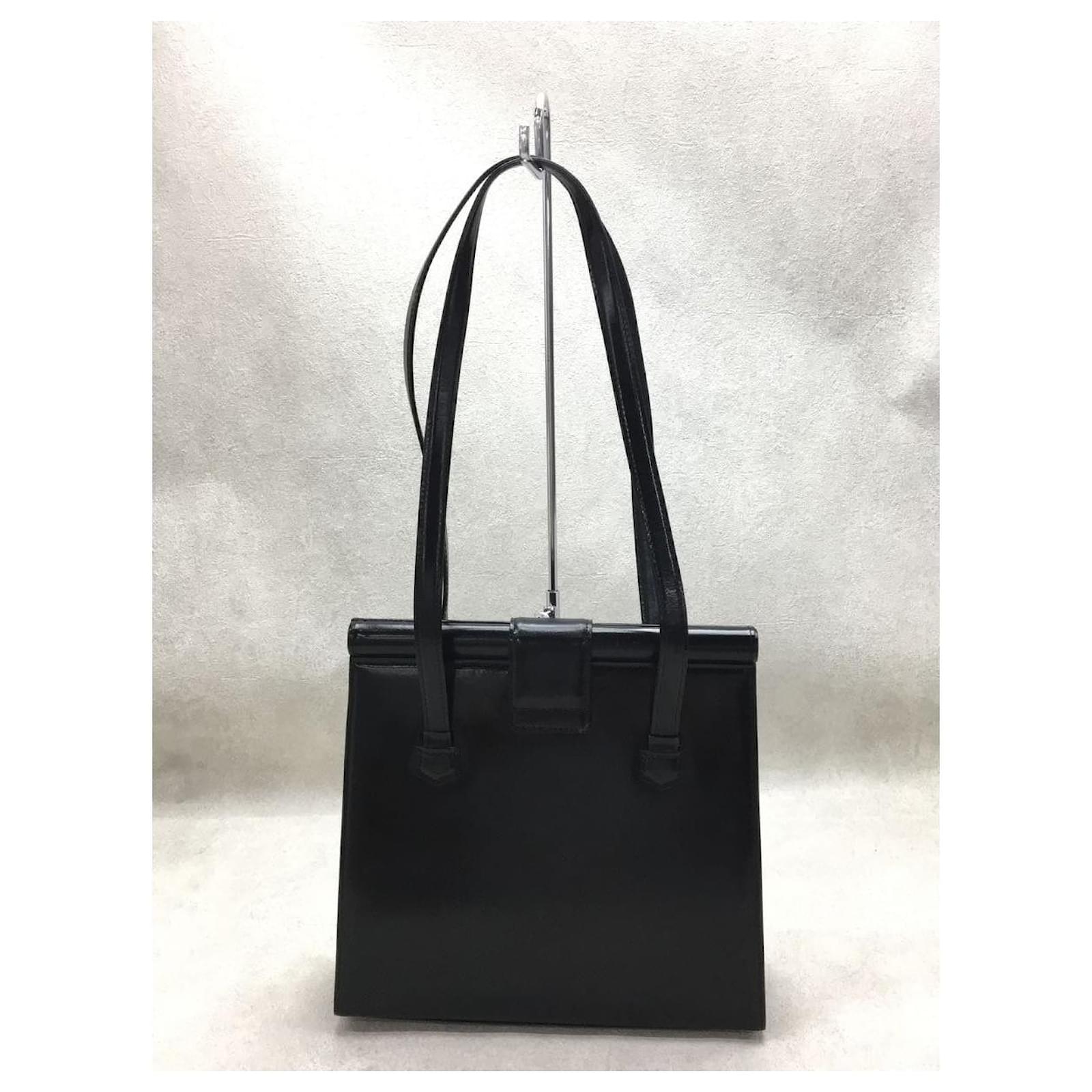 Used] YVES SAINT LAURENT ◇ Tote bag / leather / BLK Black ref