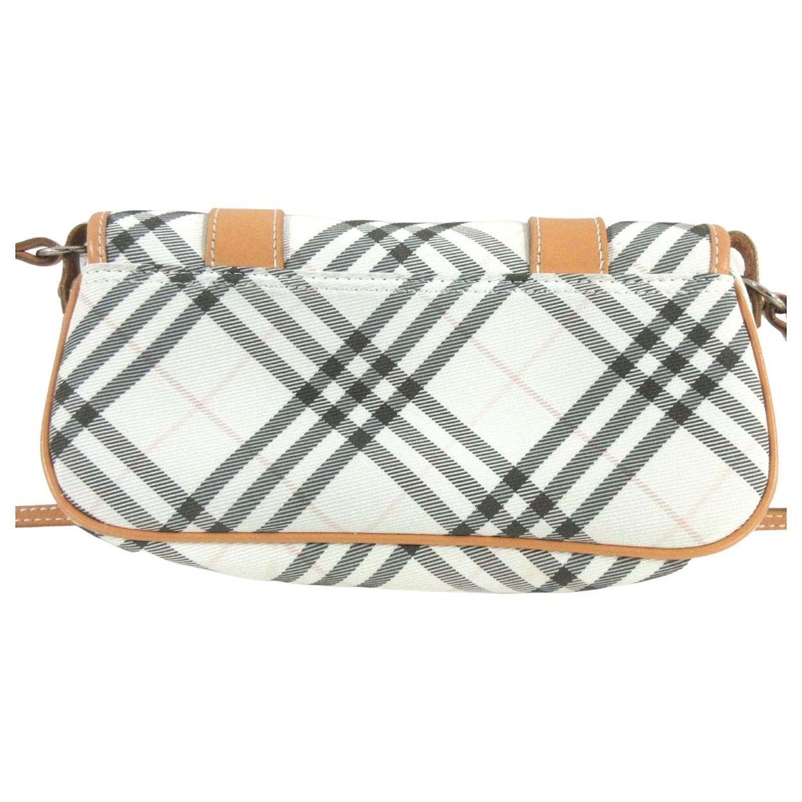 Burberry Shoulder bag Beige Synthetic ref.558672 Joli Closet