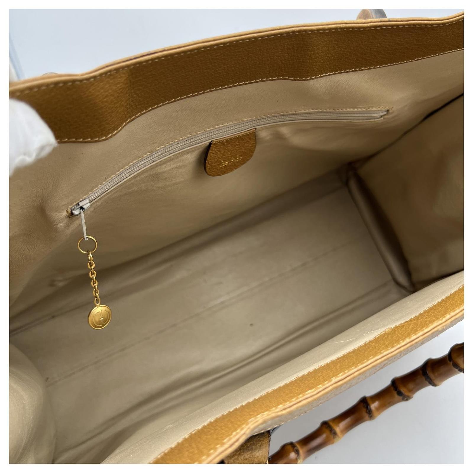 Gucci Vintage Beige Leather Princess Diana XL Maxi Bamboo Bag ref.560061 -  Joli Closet