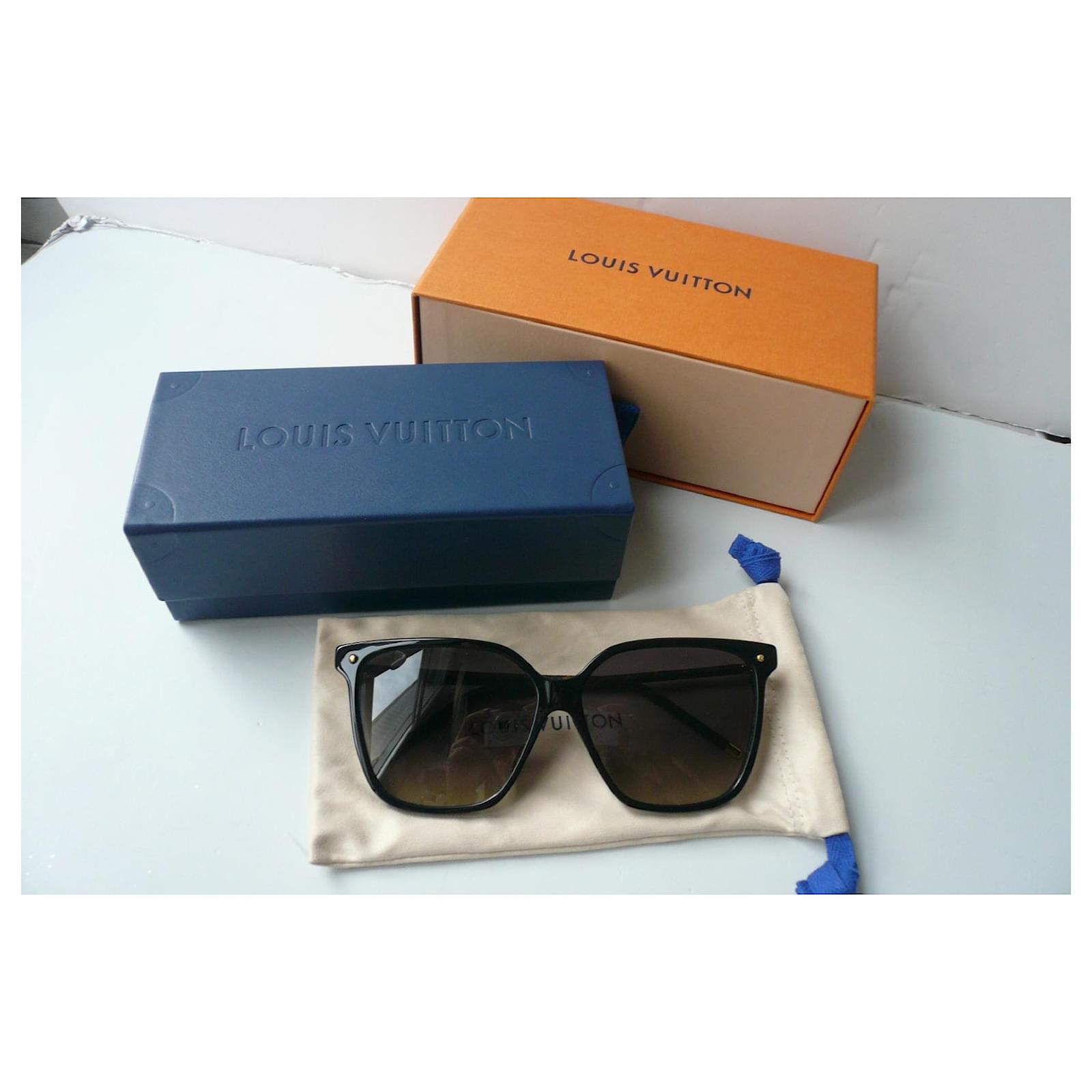 LOUIS VUITTON Square Sunglasses LV First New SUMMER 2022 Black