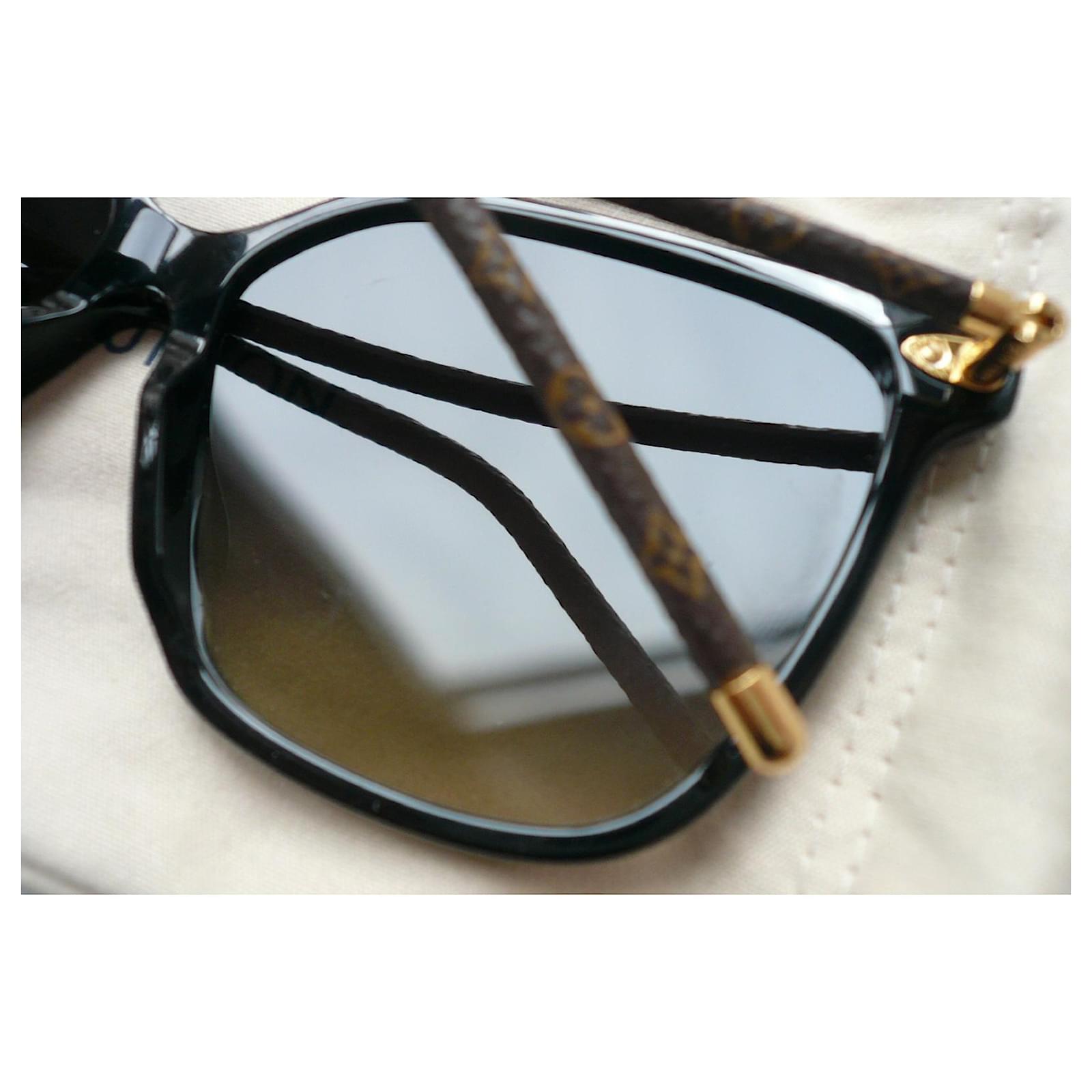 Louis Vuitton® LV Monogram Square Sunglasses Black. Size E in 2023  Black sunglasses  square, Square sunglasses, Louis vuitton sunglasses