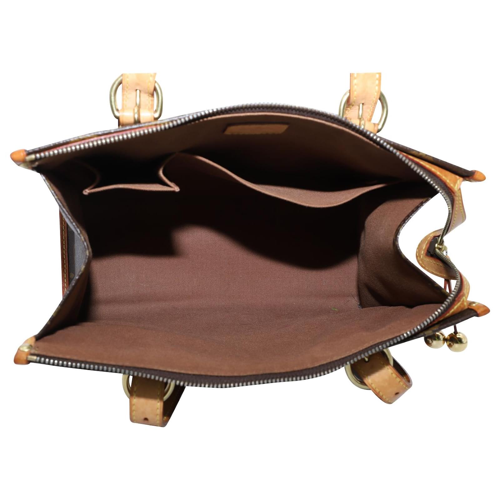 Louis Vuitton Pop in Court Hand Bag in Brown Leather ref.560453 - Joli  Closet