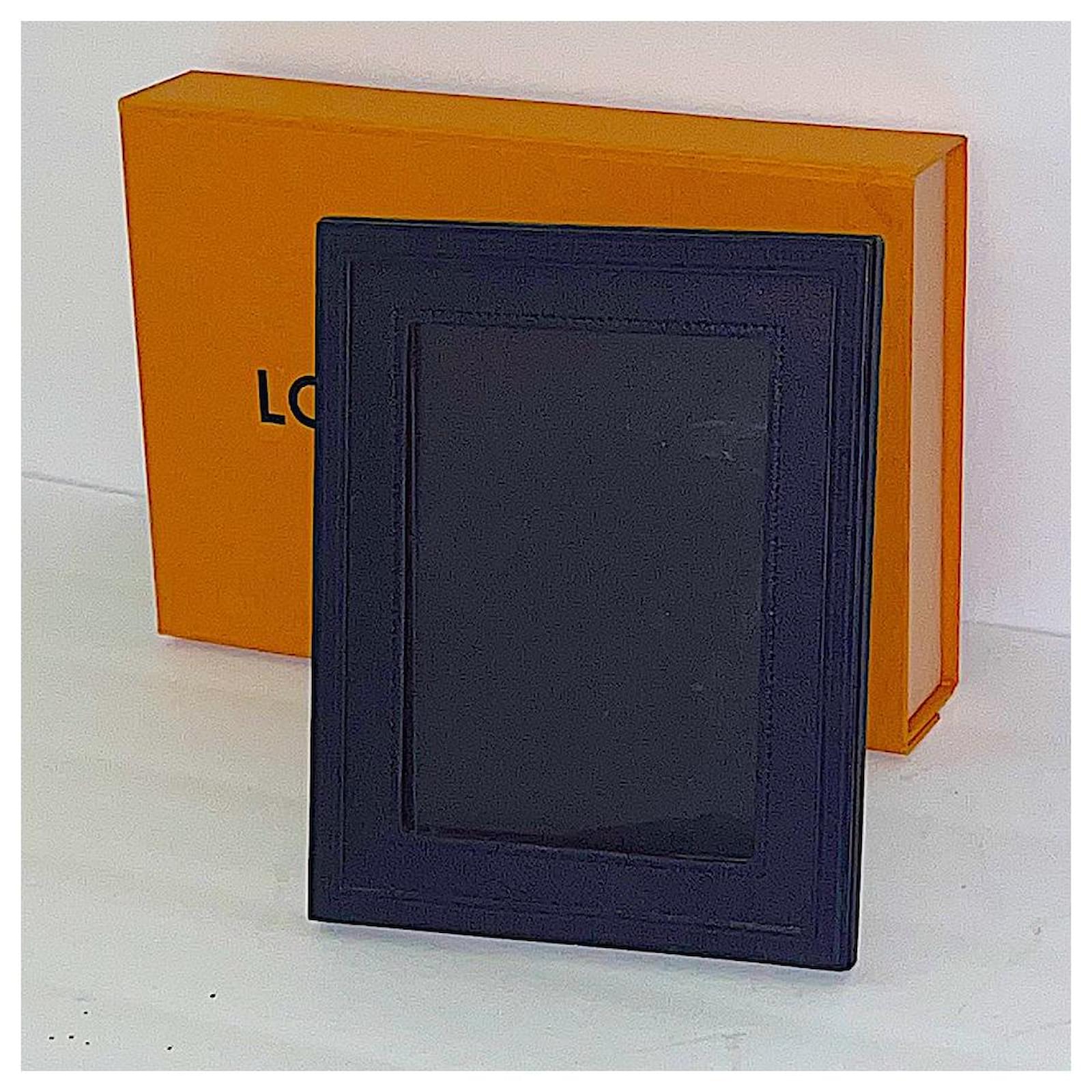 Louis Vuitton Portfolio Emilie Limited Edition -(inside Blue Franc)  Leather ref.126375 - Joli Closet