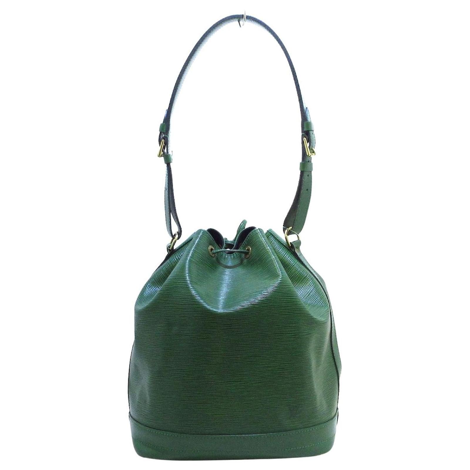 Noe Louis Vuitton Noé Green Leather ref.561549 - Joli Closet