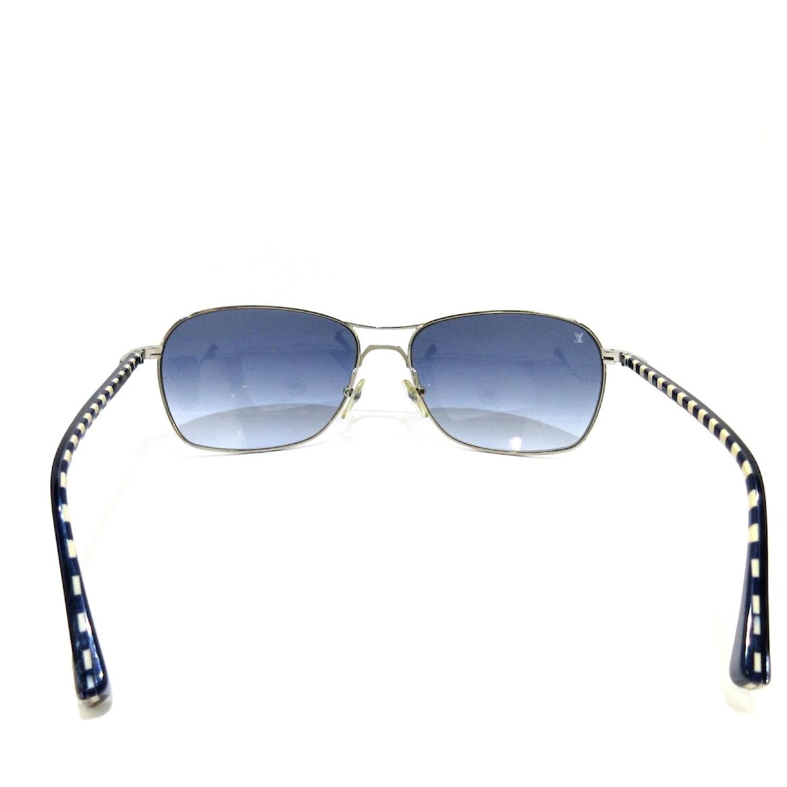 Louis Vuitton Glasses Blue Plastic ref.561927 - Joli Closet