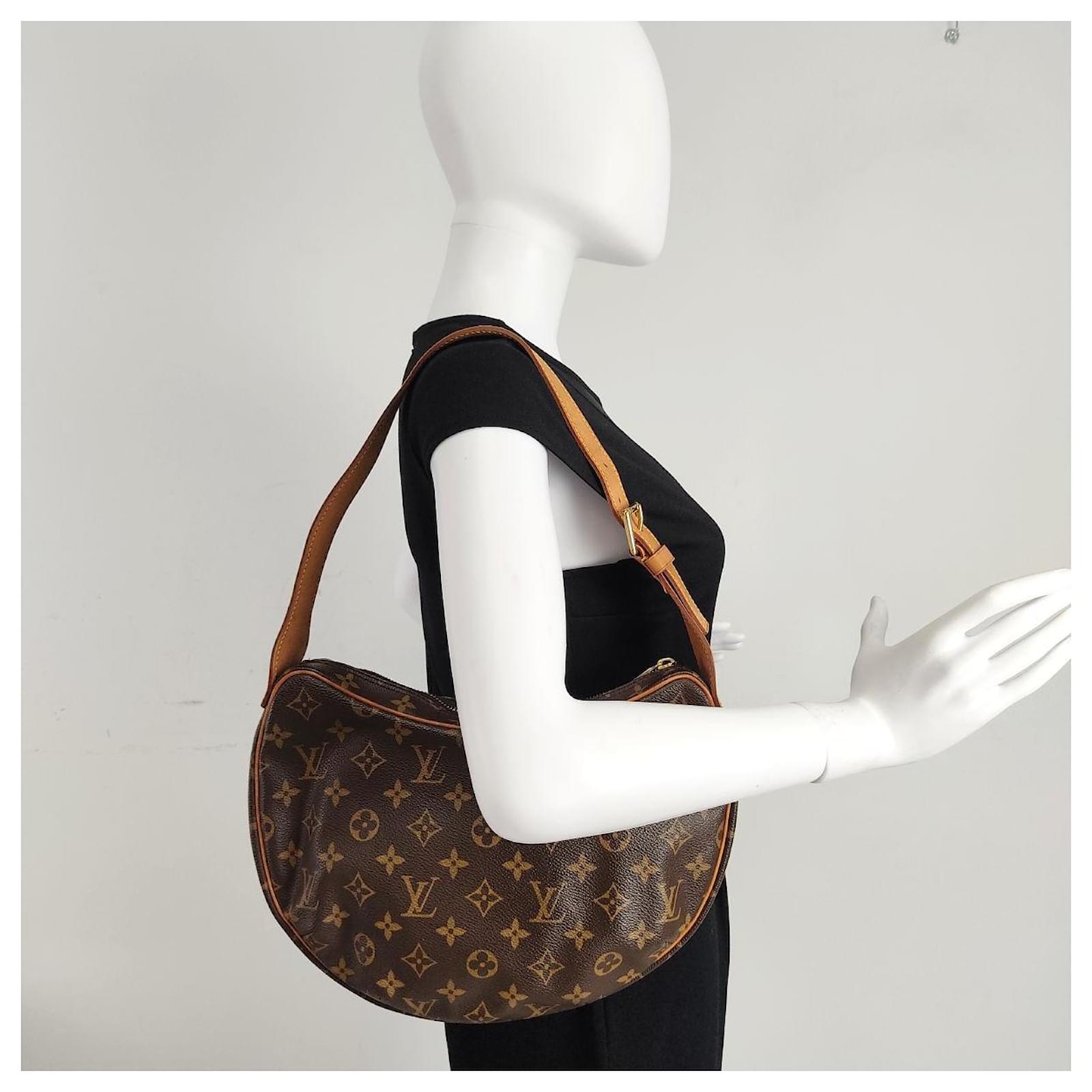 Louis Vuitton - Authenticated Croissant Handbag - Cloth Brown for Women, Good Condition