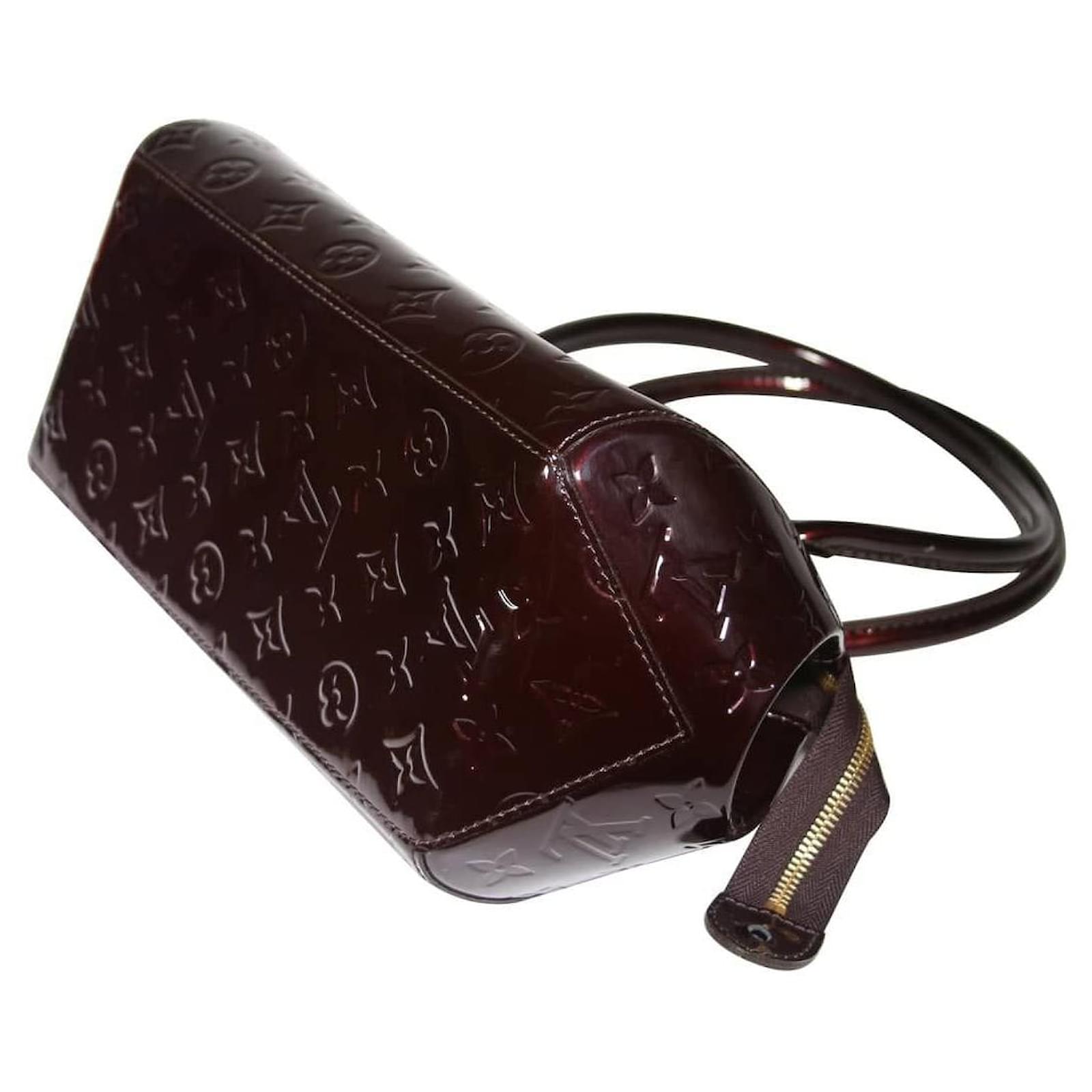 Louis Vuitton Sherwood PM Amarante Vernis Dark red Leather Patent leather  ref.564266 - Joli Closet