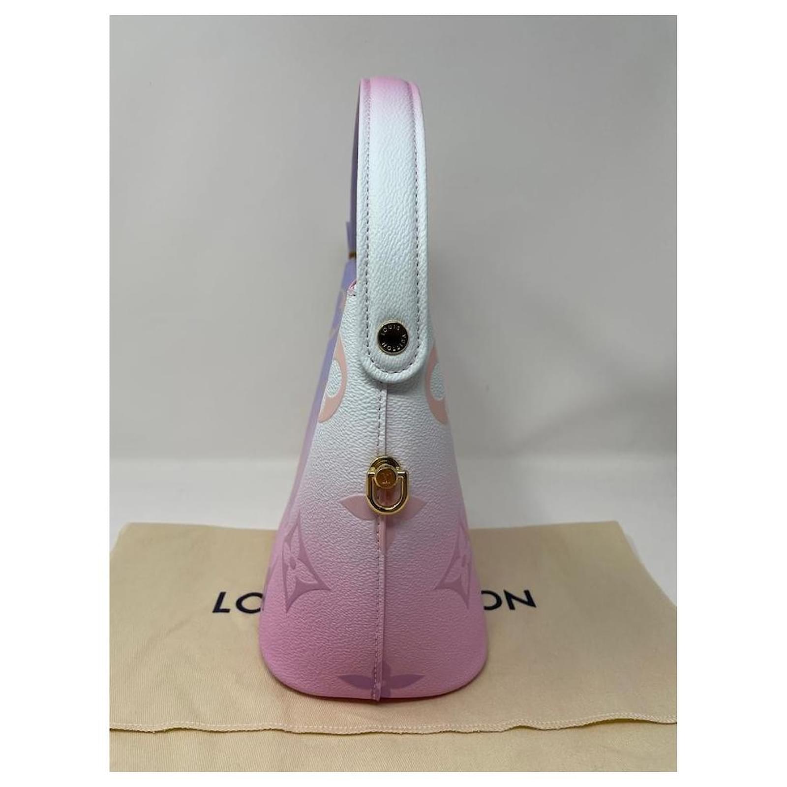 Louis Vuitton MARSHMALLOW PM BAG Pink Purple Leather ref.568254 - Joli  Closet