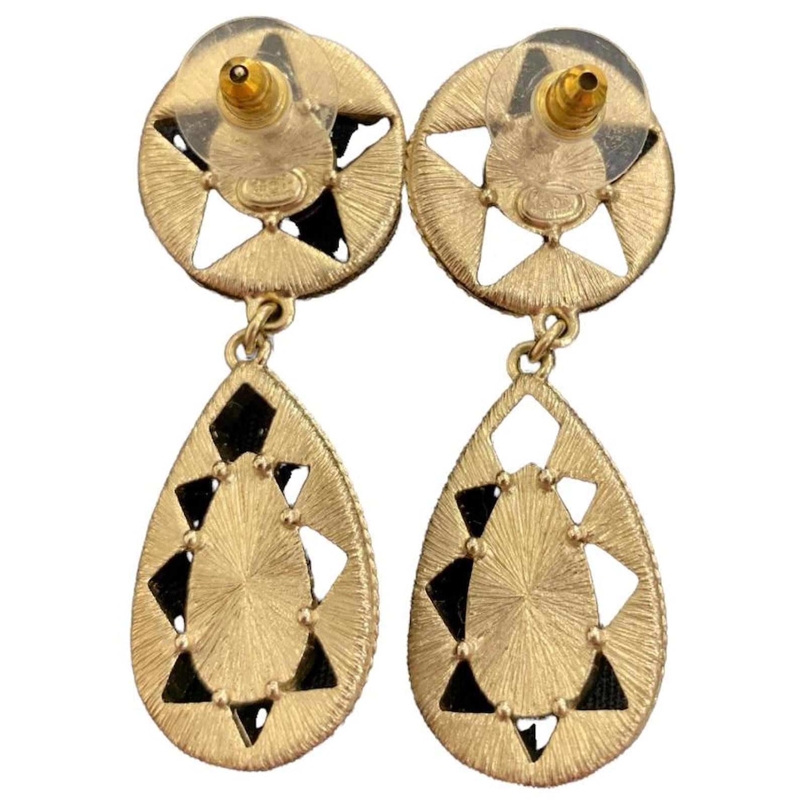 Chanel CC Earrings Ruthenium Crystal – Coco Approved Studio