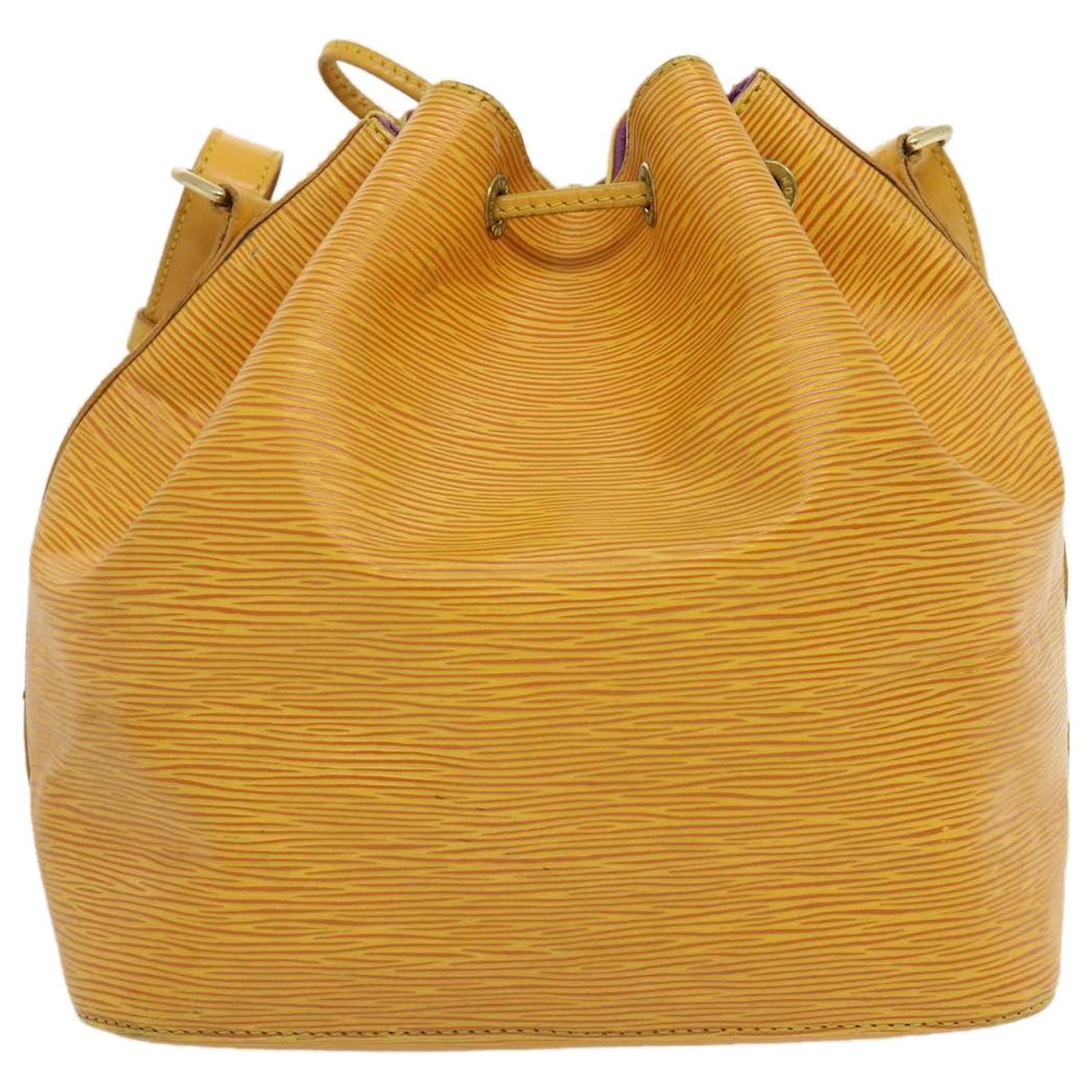 Noe Louis Vuitton Petit Noé Yellow Leather ref.569122 - Joli Closet