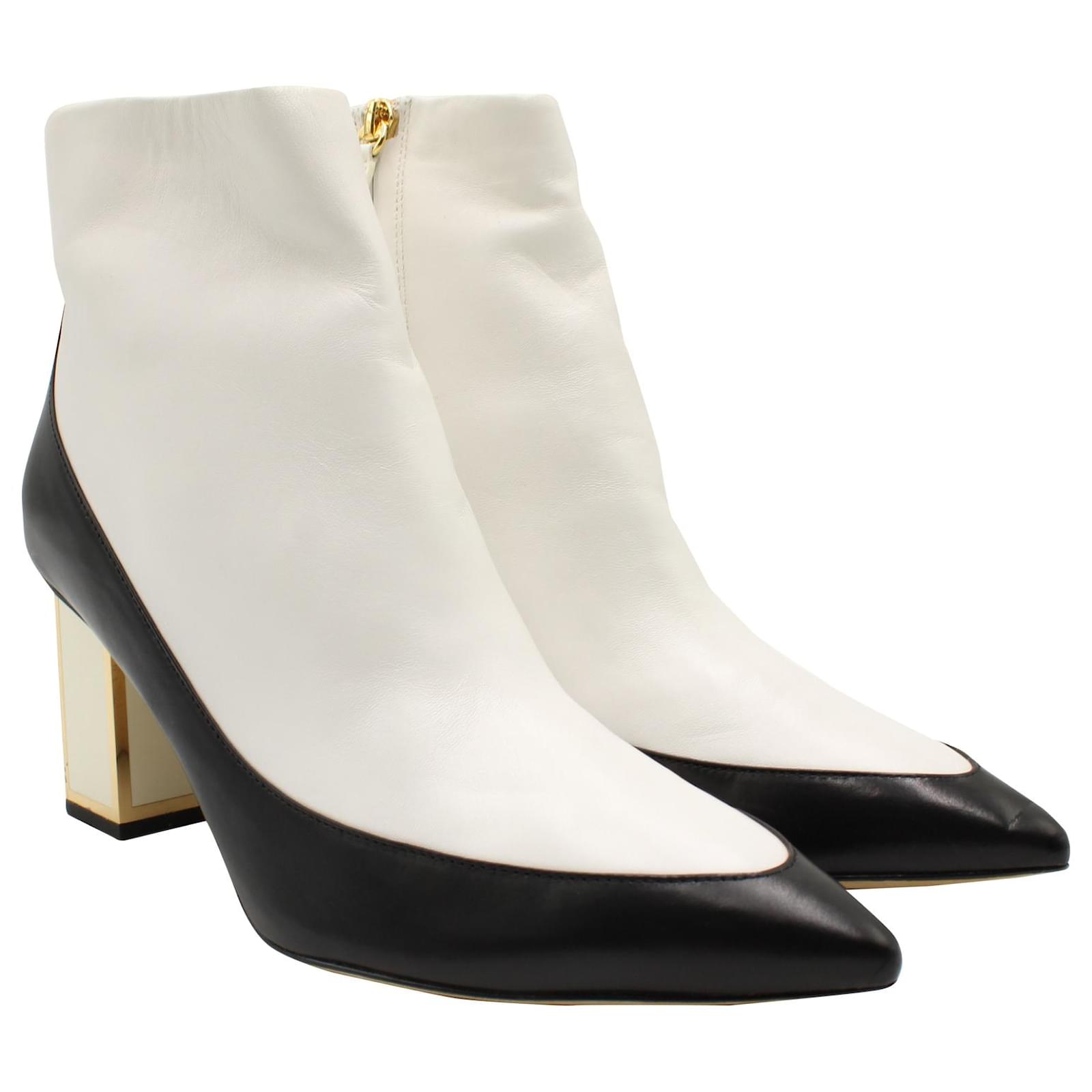 Diane von furstenberg 2025 white boots