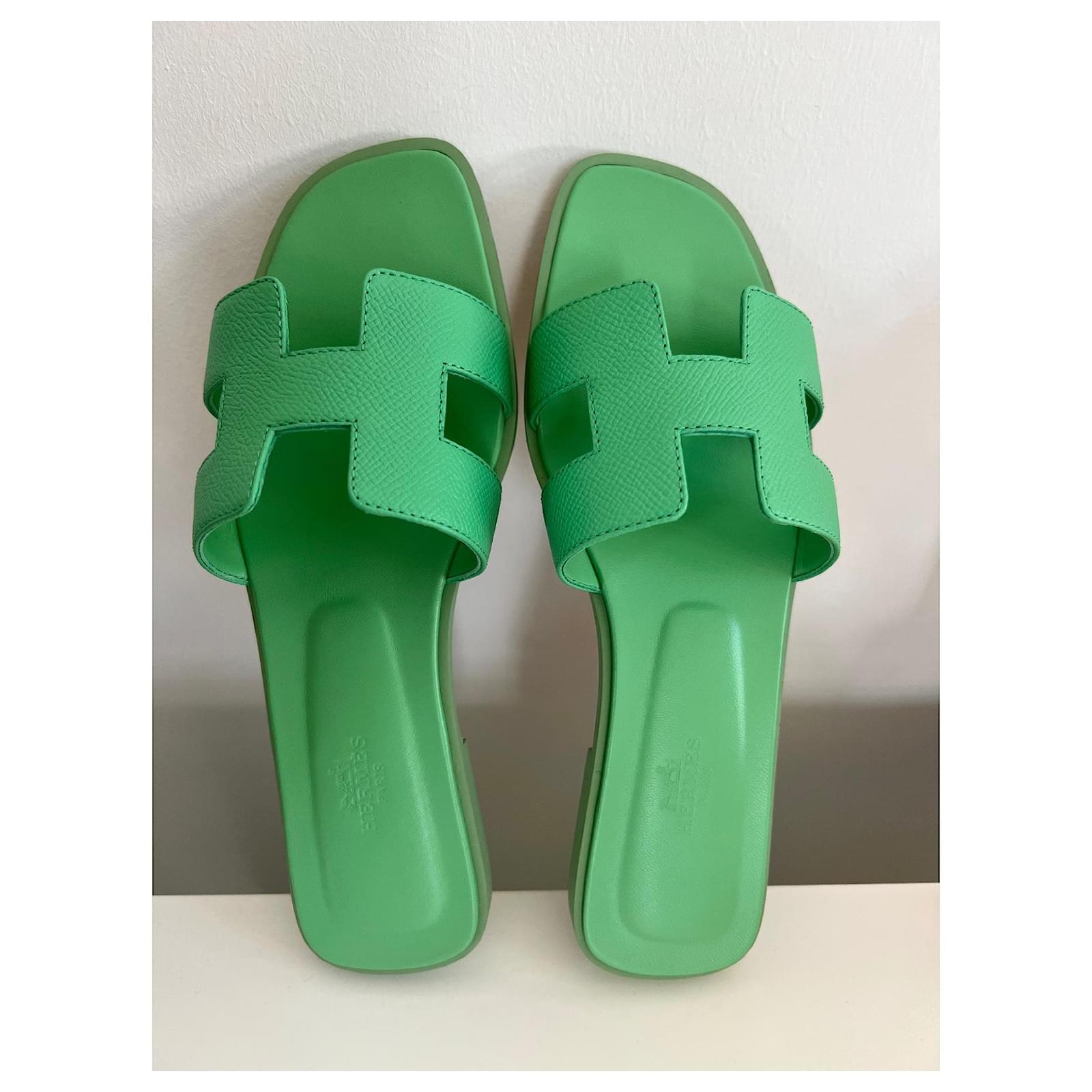 Hermès Oran Sandals Green Vert Pomme – The Luxury Shopper
