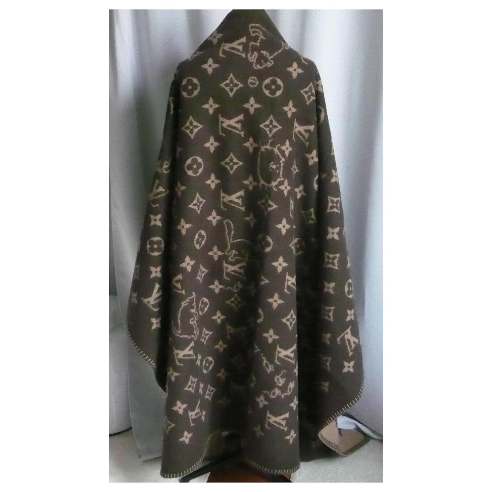 Louis Vuitton X Grace Coddington Catogram Classic Large Blanket