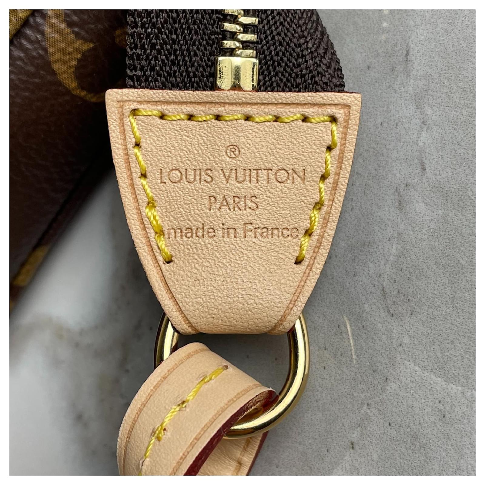 Louis Vuitton Pochette Accessories NM Brown Cloth ref.572930 - Joli Closet