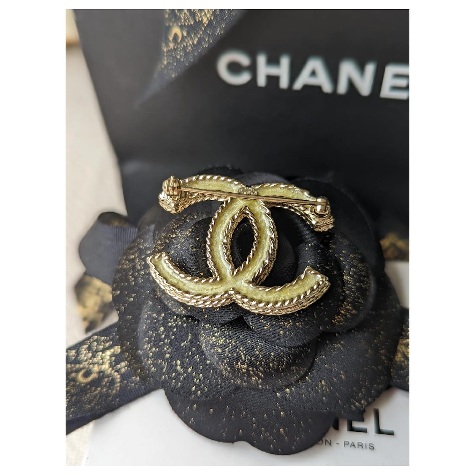 Chanel black crystal cc - Gem