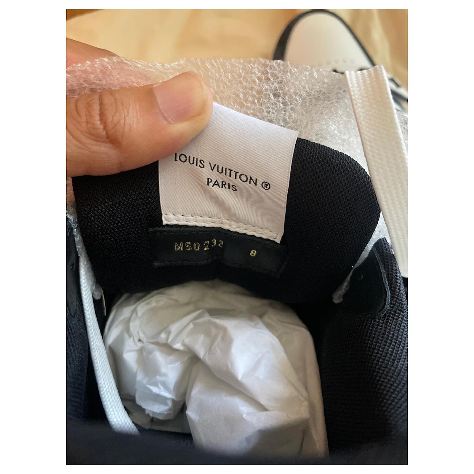 Louis Vuitton LV Frontrow trainers noir White Leather ref.216166 - Joli  Closet