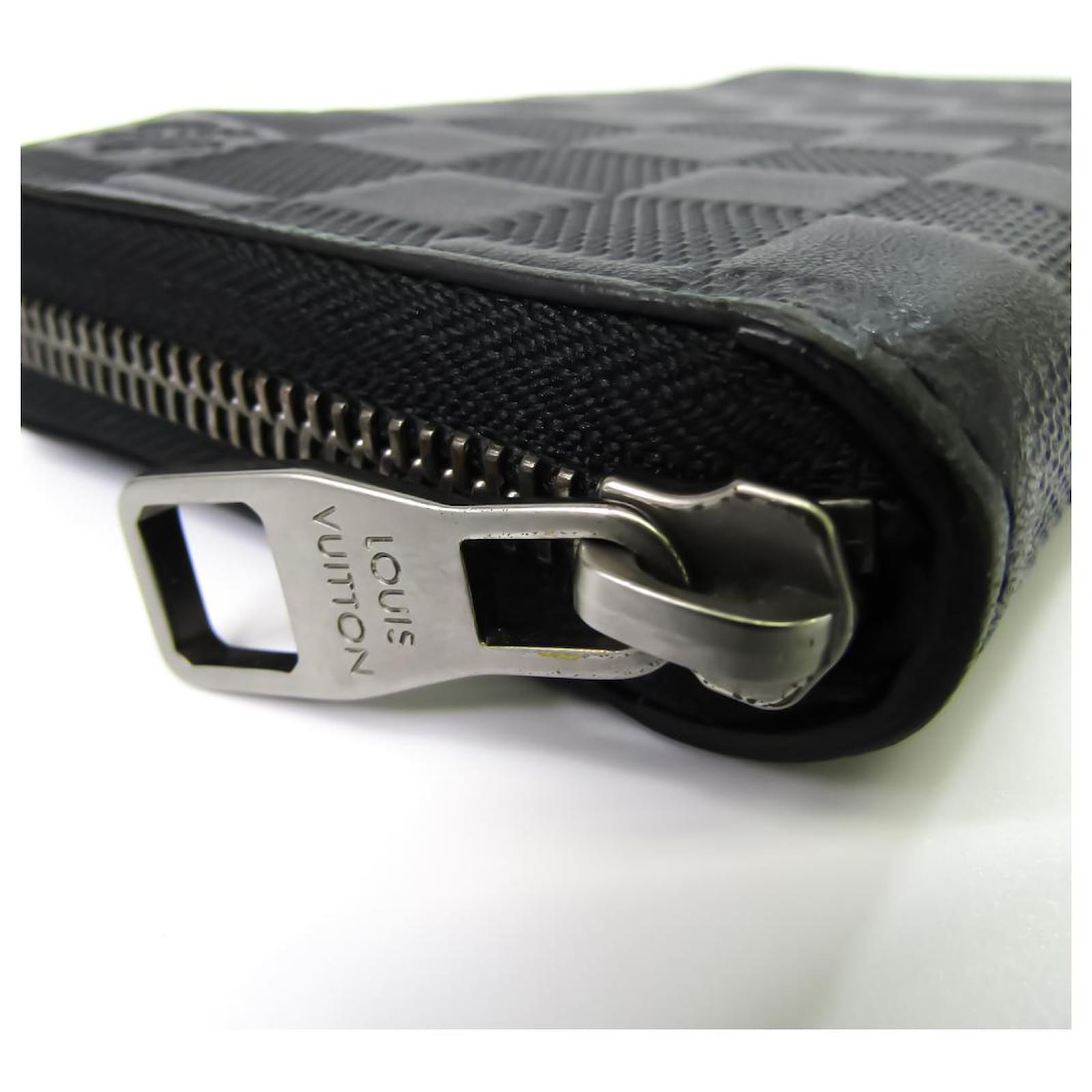 Louis Vuitton Zippy Wallet Vertical Black Cloth ref.573331 - Joli Closet