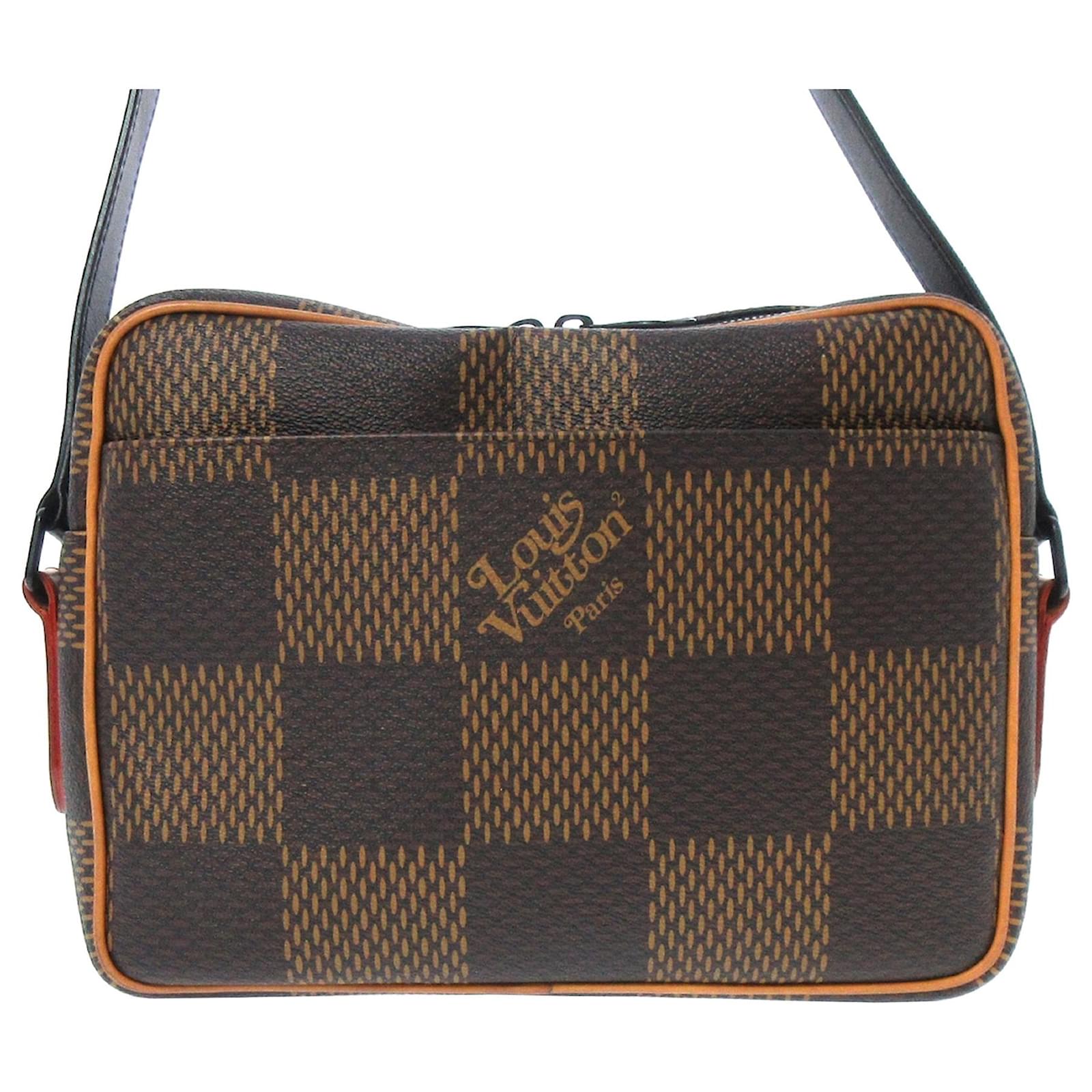 Louis Vuitton Brown Monogram Nigo Nil Messenger Leather Cloth ref