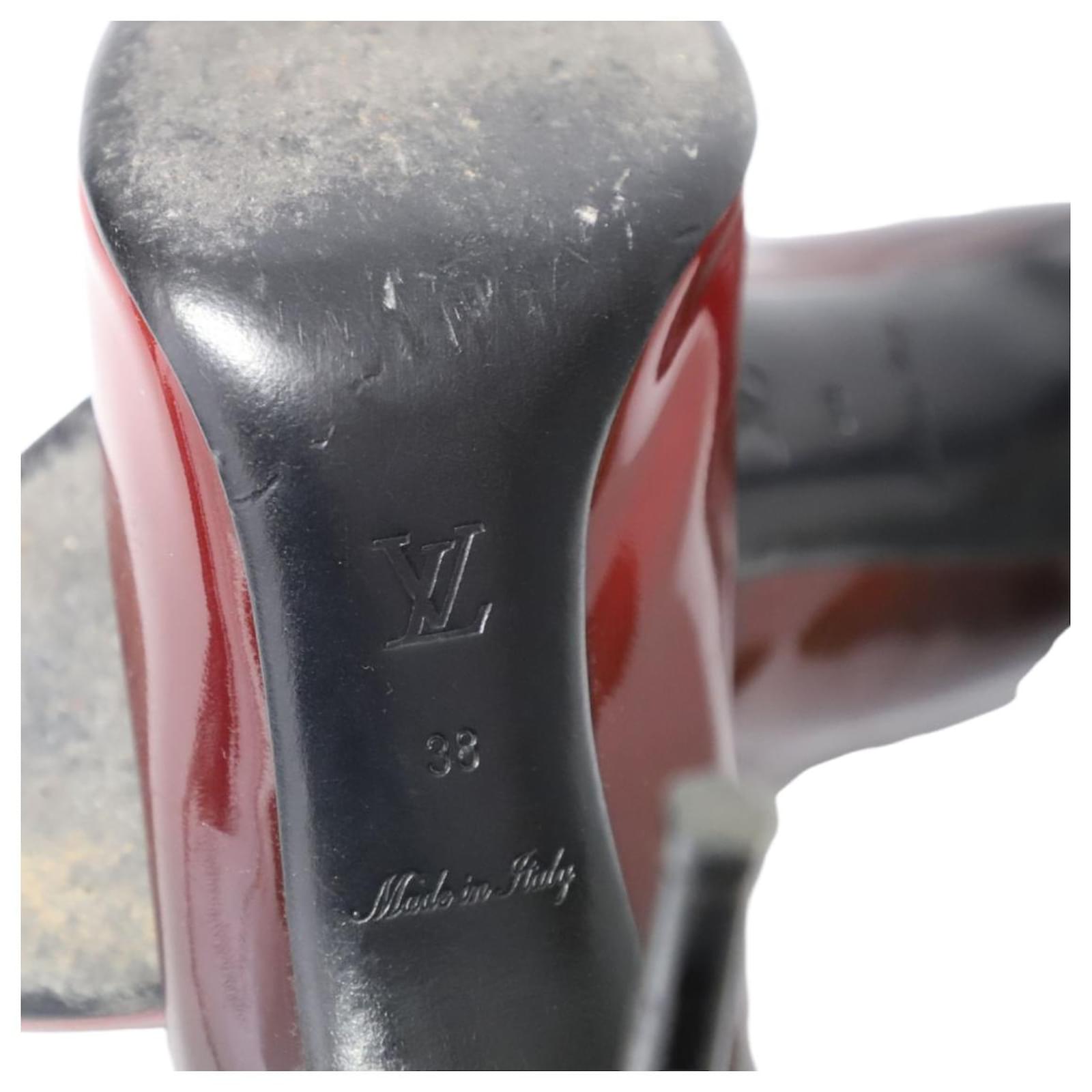 Louis Vuitton Gossip Ombre Pumps in Red Patent Leather ref.576214 - Joli  Closet