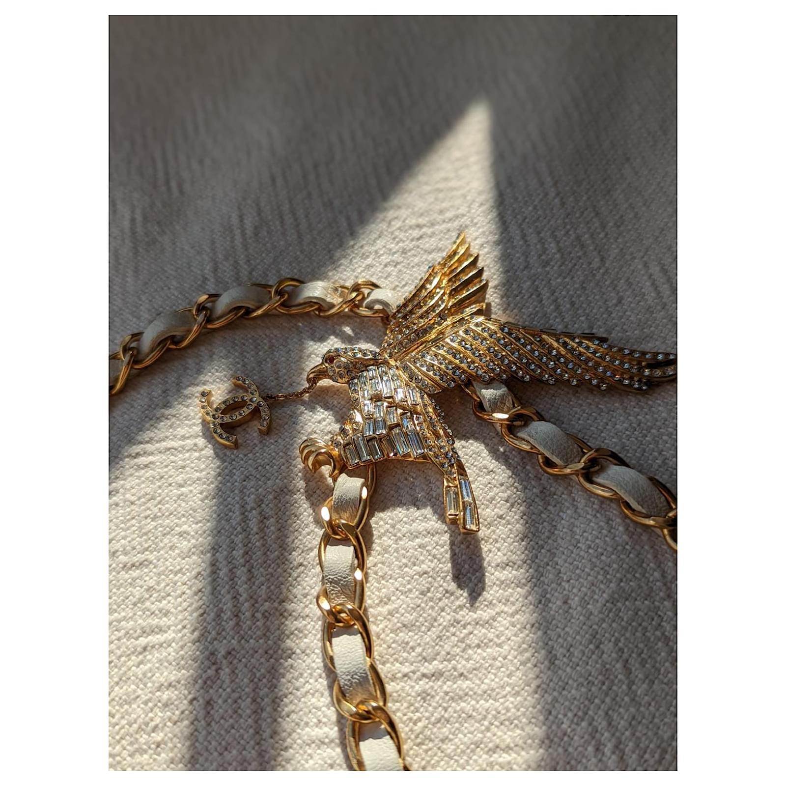 Chanel CC RARE 01P Runway Eagle Chain Vintage Belt Necklace GHW box Golden  Metal ref.577061 - Joli Closet