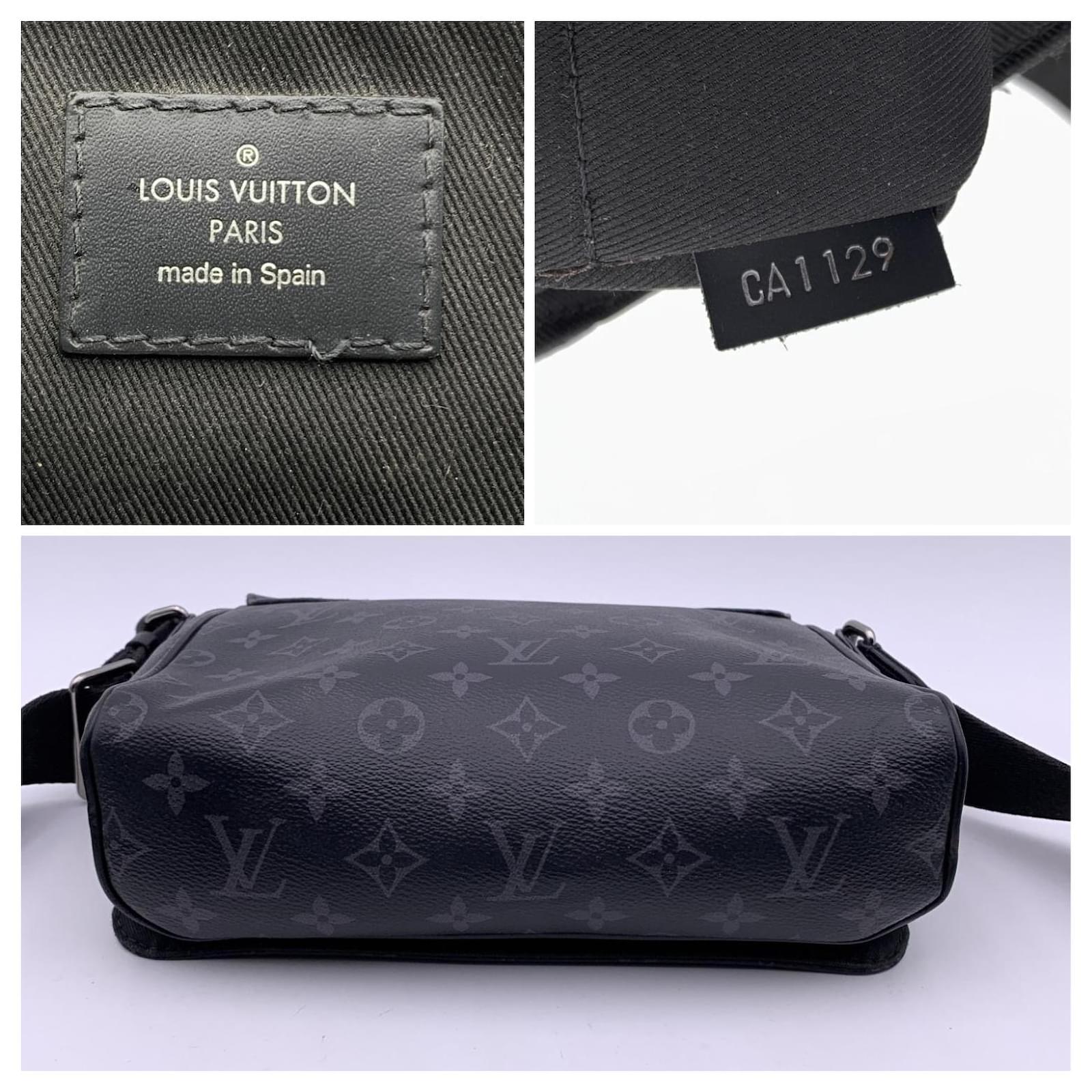 Louis Vuitton Monogram Eclipse Canvas District PM Messenger Bag Black Cloth  ref.577620 - Joli Closet