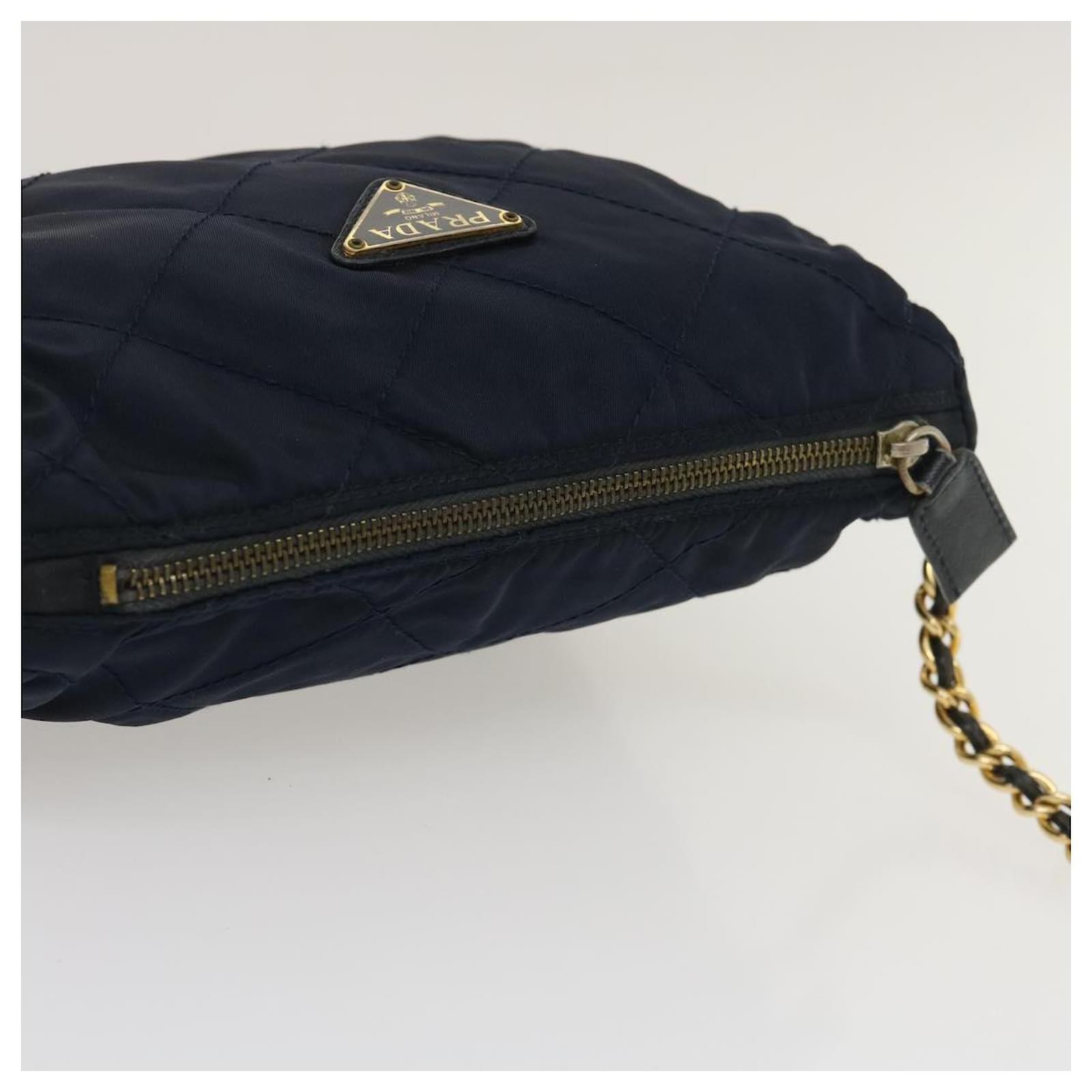 Prada Shoulder bag Navy blue Synthetic ref.578390 - Joli Closet