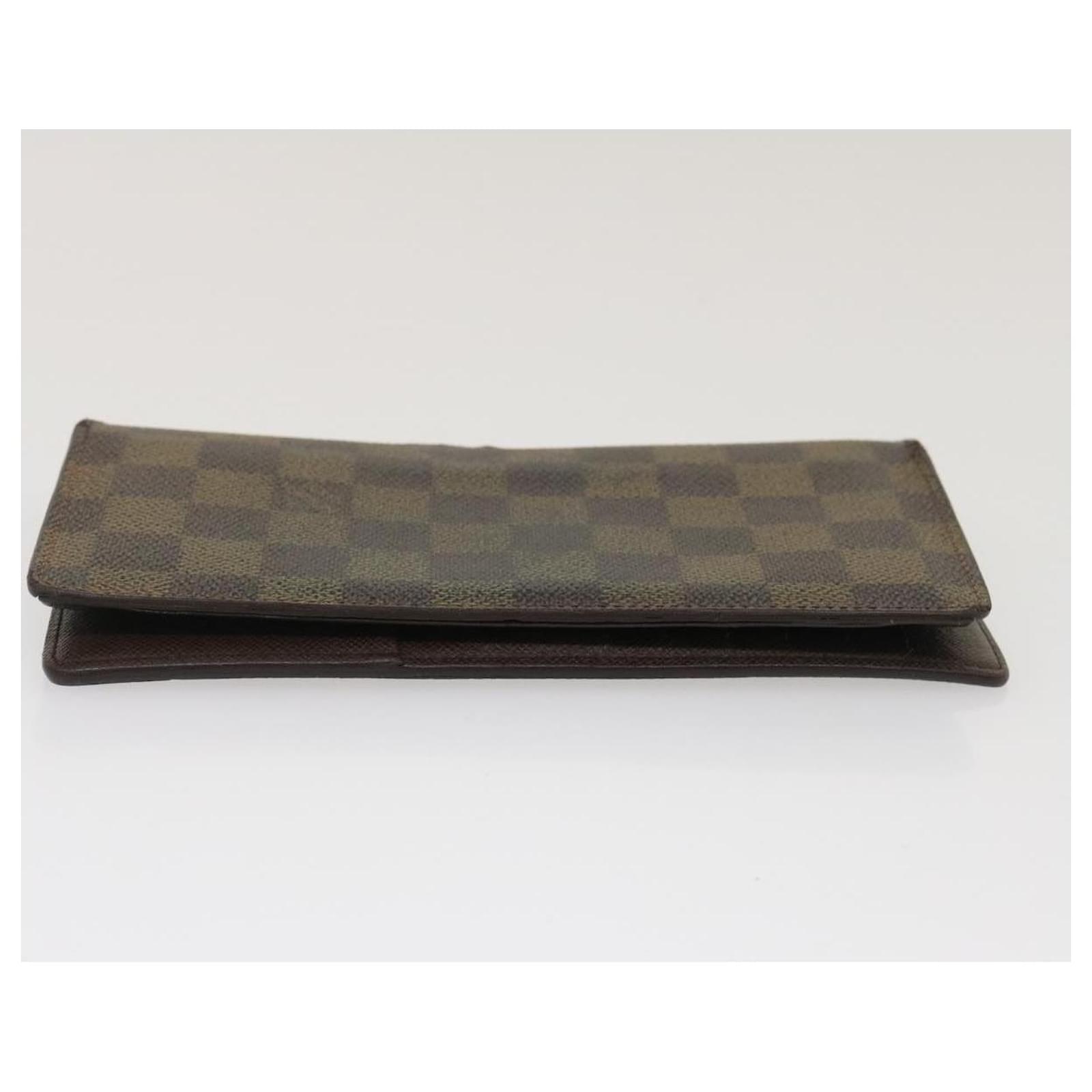 Louis Vuitton Wallet N60017  Louis vuitton wallet, Wallet, Brown wallet