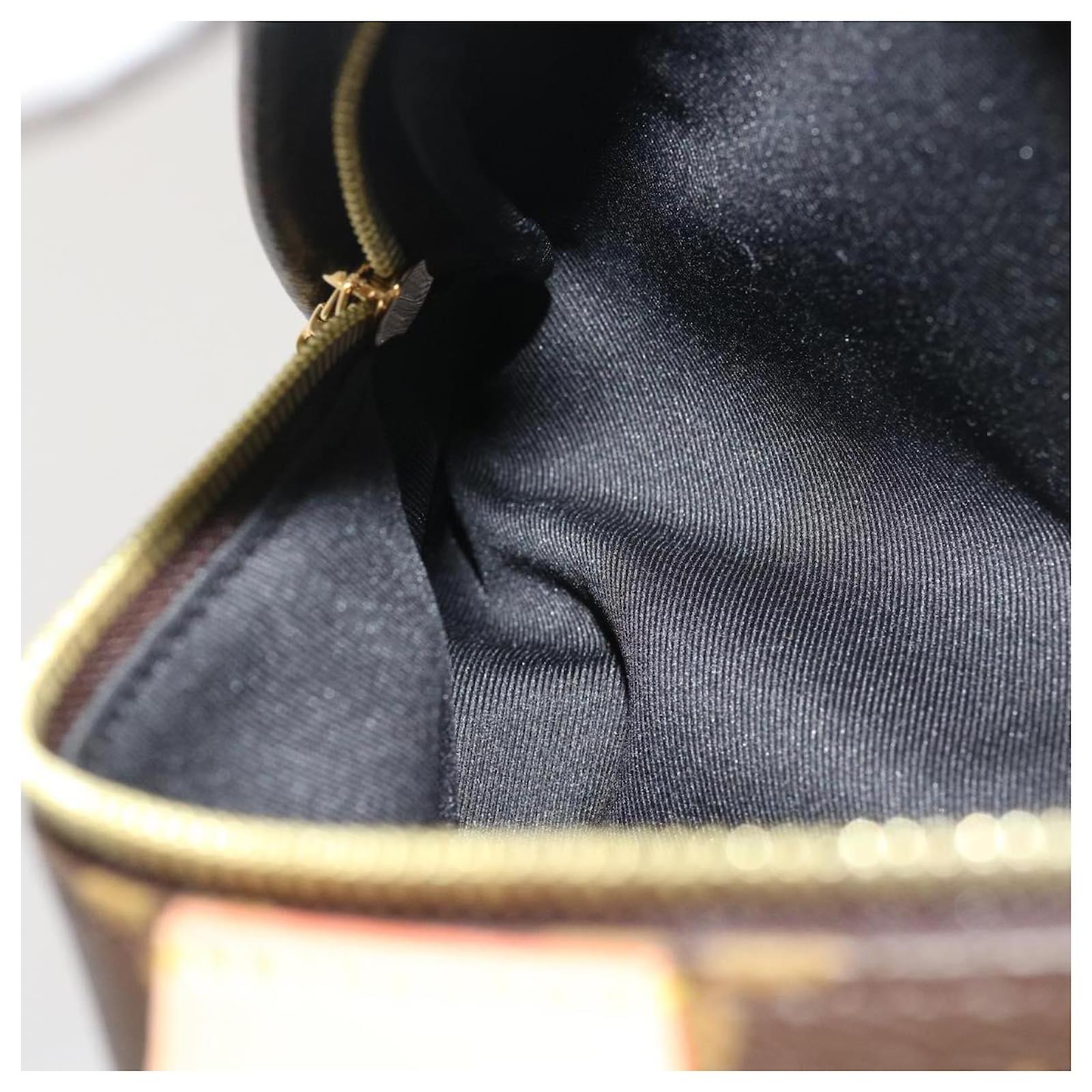 Louis Vuitton M43644 - Riñonera monograma : : Ropa, Zapatos y  Accesorios