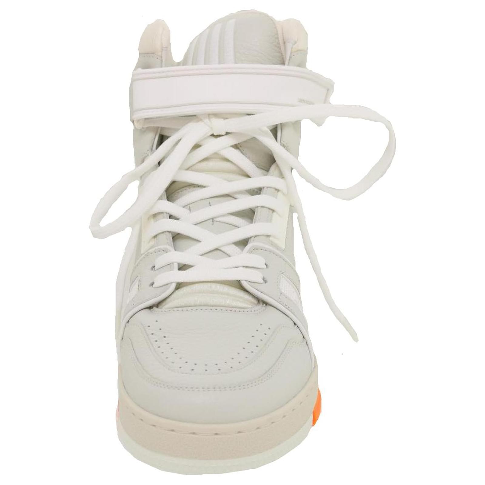 LOUIS VUITTON Trainer sneakers Leather High cut White 1a5a0D LV