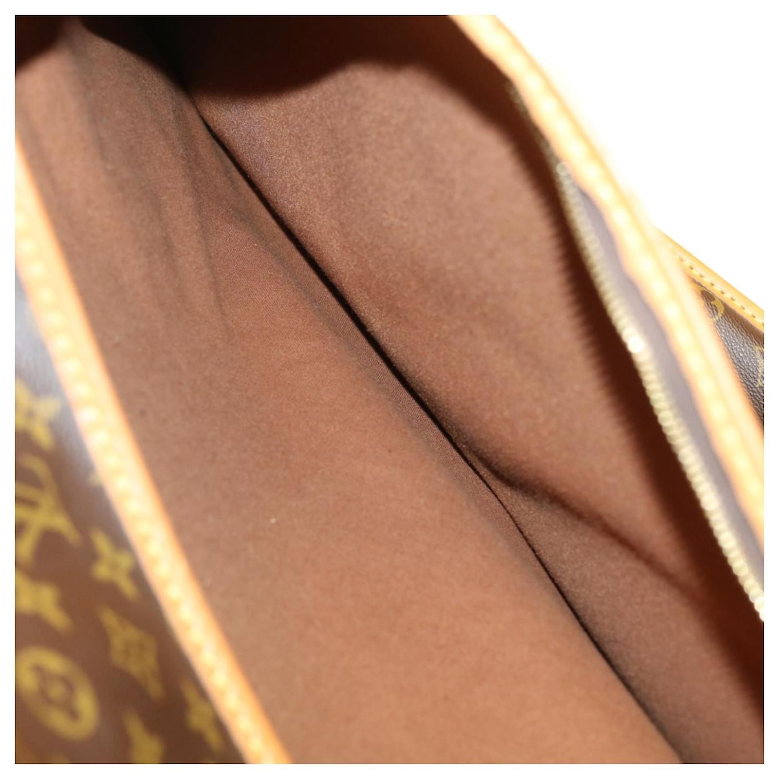 LOUIS VUITTON Monogram Carry Suiter Garment Cover M23522 LV Auth 20644  Cloth ref.336299 - Joli Closet