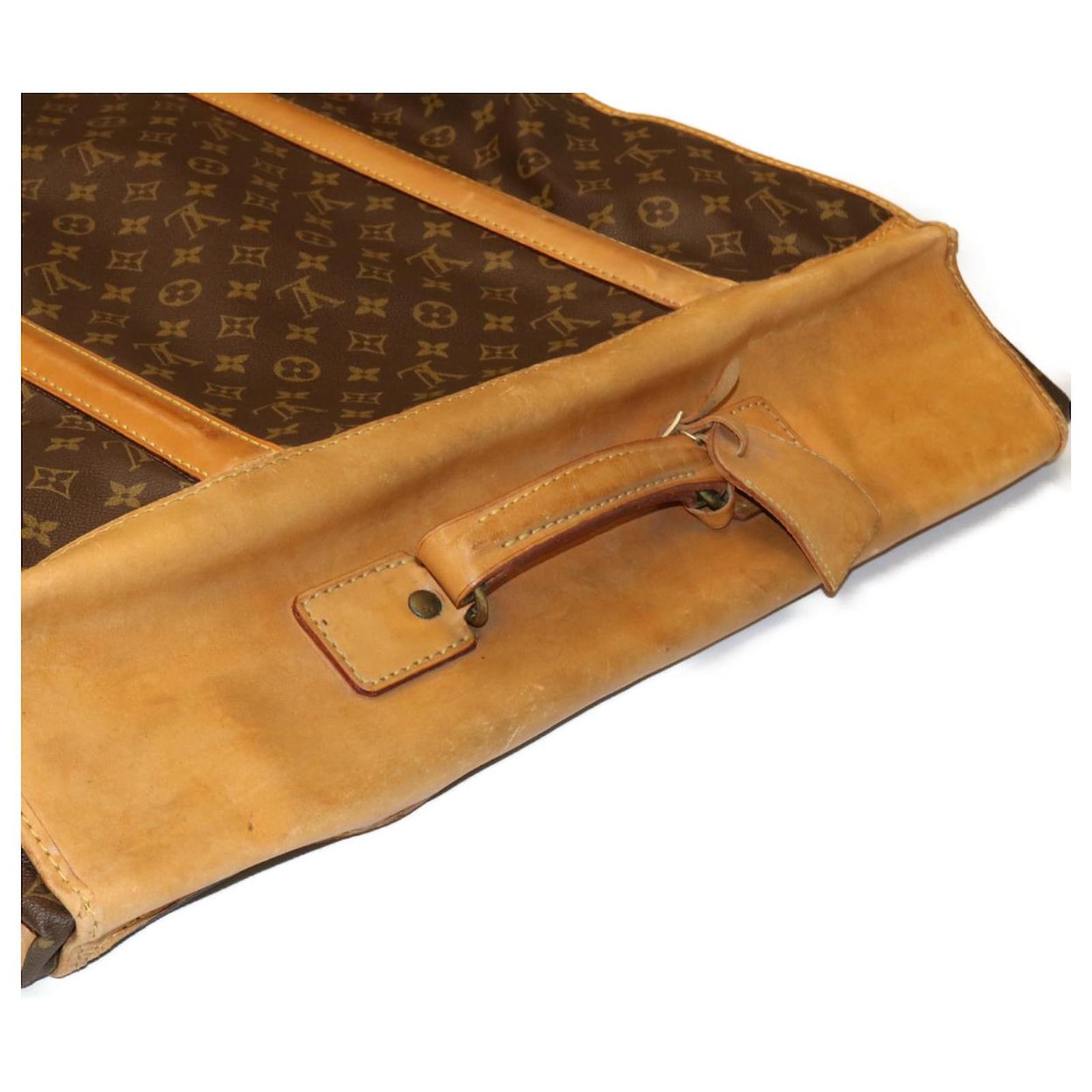 LOUIS VUITTON Monogram Carry Suiter Garment Cover M23522 LV Auth jk1016  Cloth ref.581330 - Joli Closet