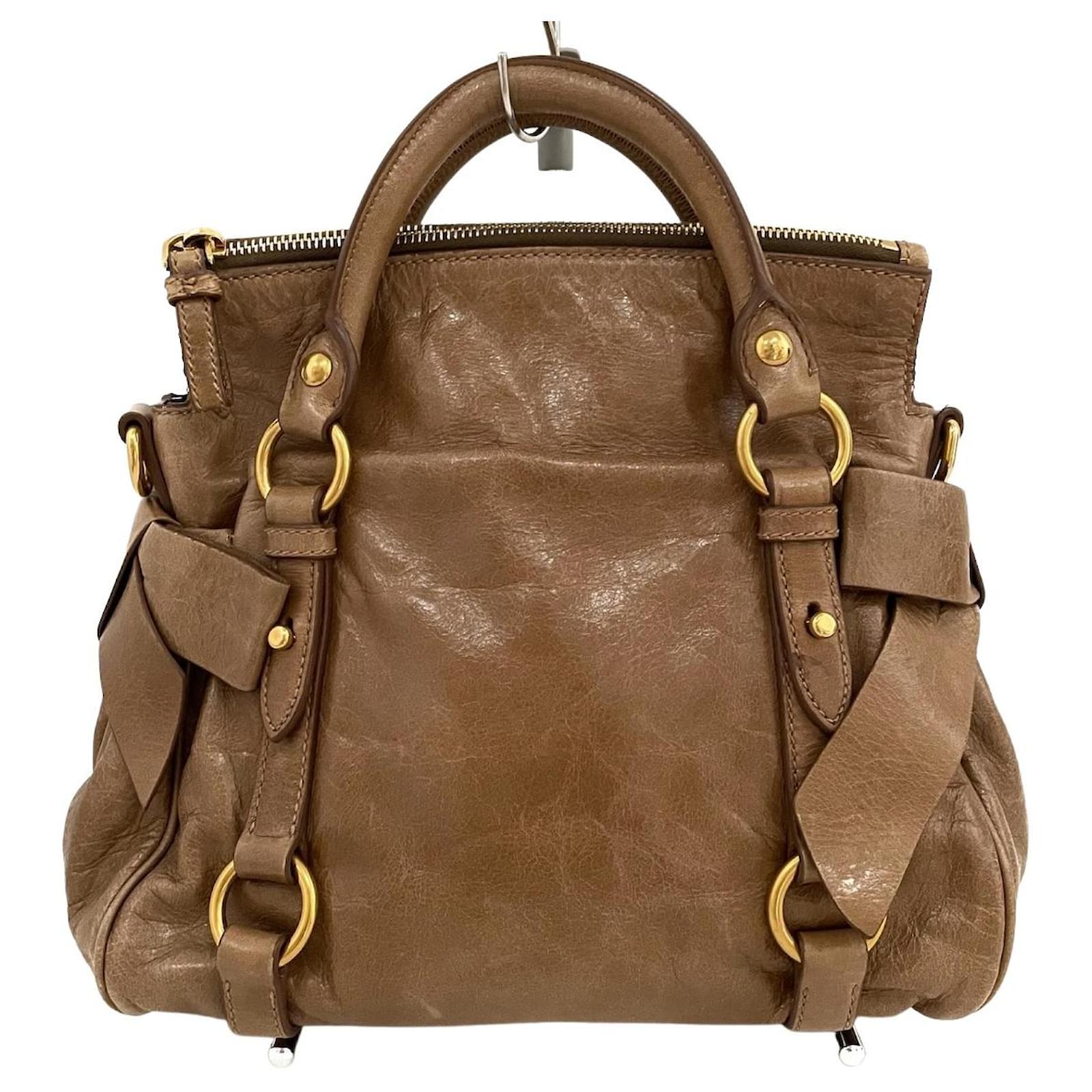 Miu Miu Bow bag Brown Leather ref.581892 - Joli Closet