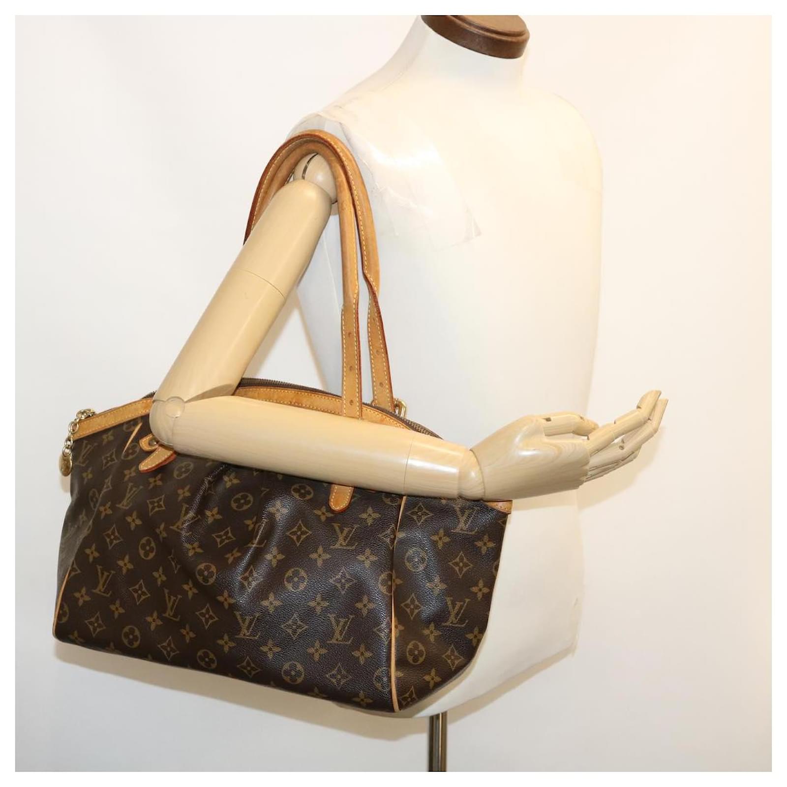 LOUIS VUITTON Monogram Tivoli GM Shoulder Bag M40144 LV Auth pt1393 Cloth  ref.582073 - Joli Closet