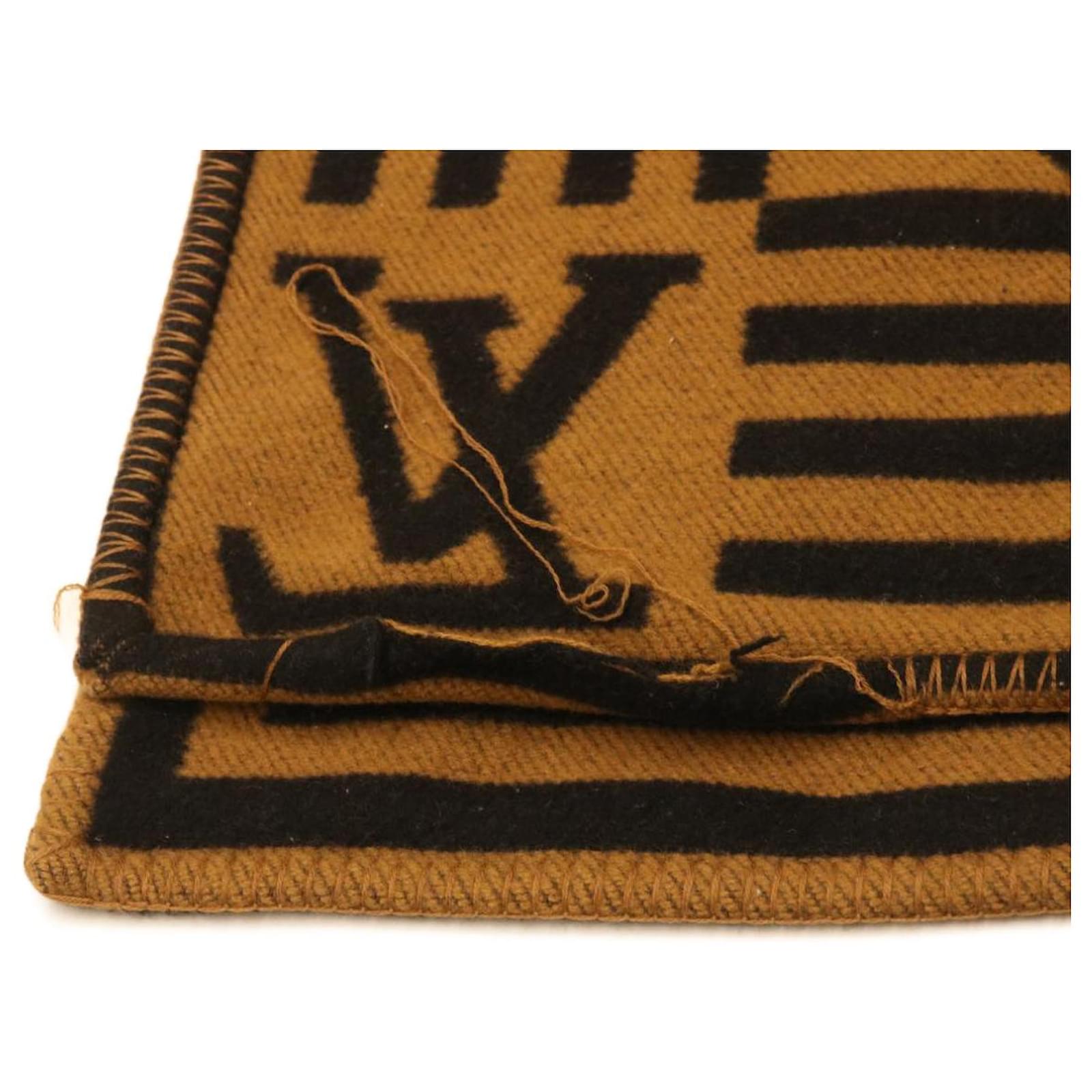 LOUIS VUITTON Blanket Interior Auth Made in UK Wool Cashmere
