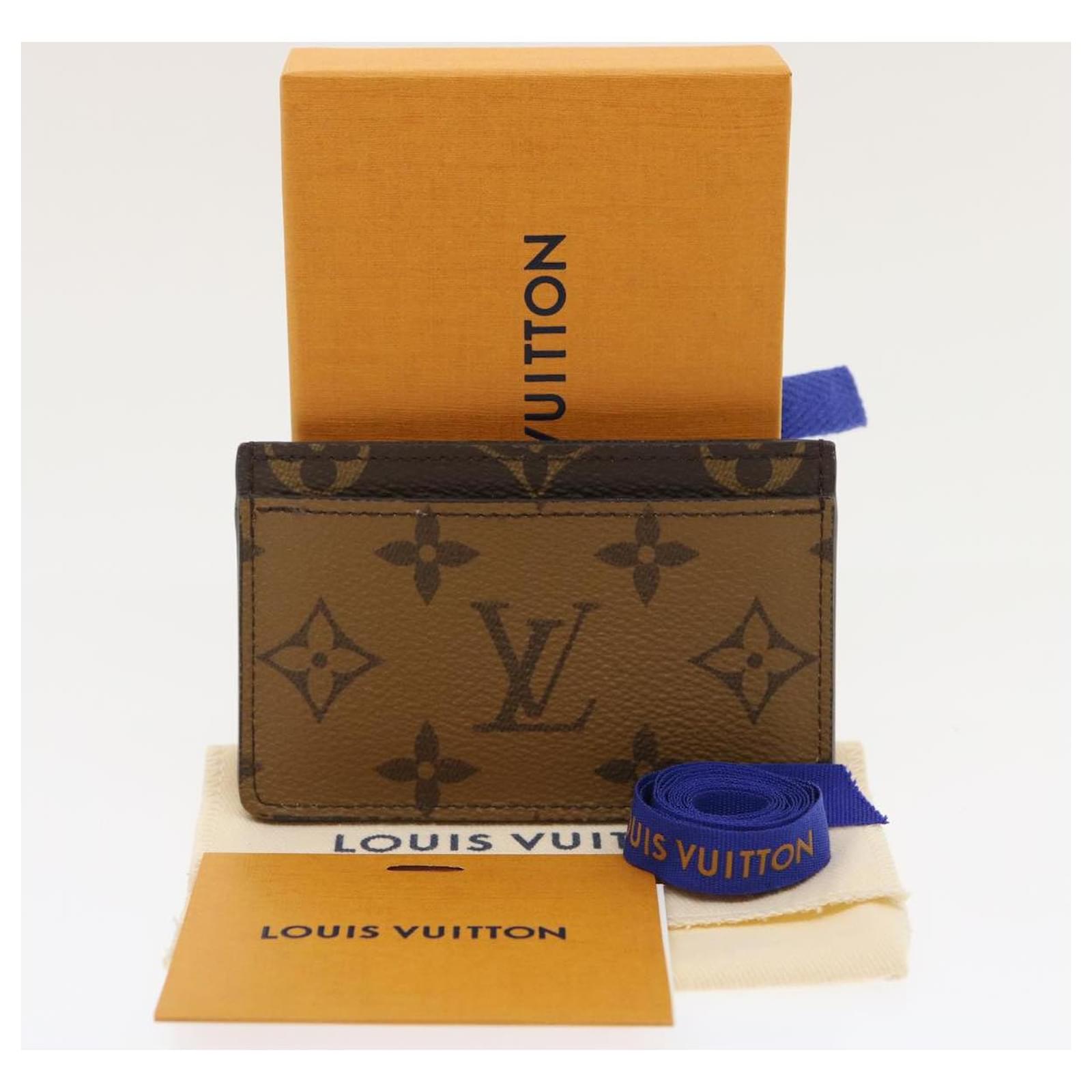 LOUIS VUITTON Monogram Reverse Porte Cartes Simple Card Case M69161 Auth  jk1216 ref.582690 - Joli Closet